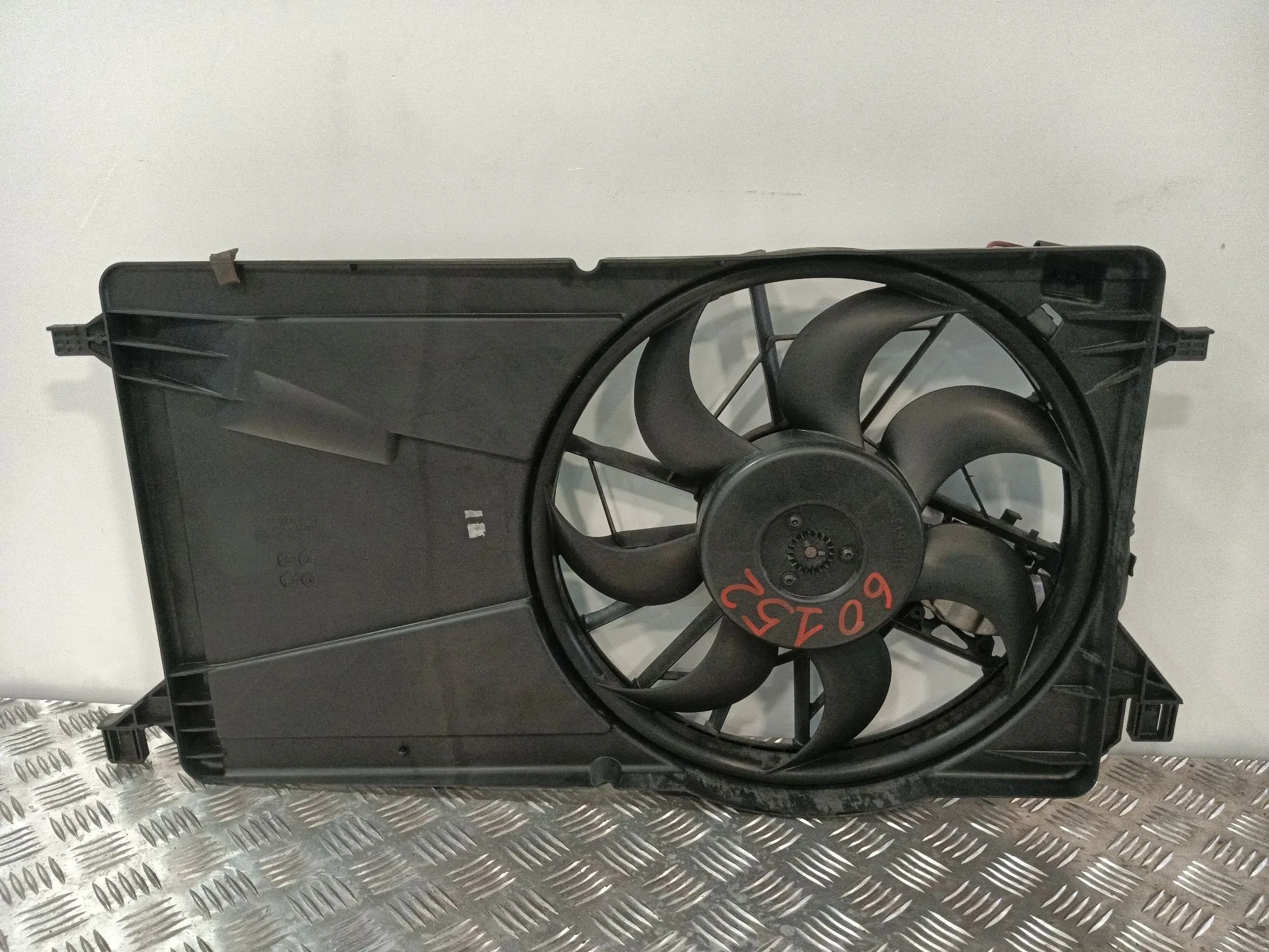 Electroventilador para Ford Focus Ii (Da_, Hcp, Dp)