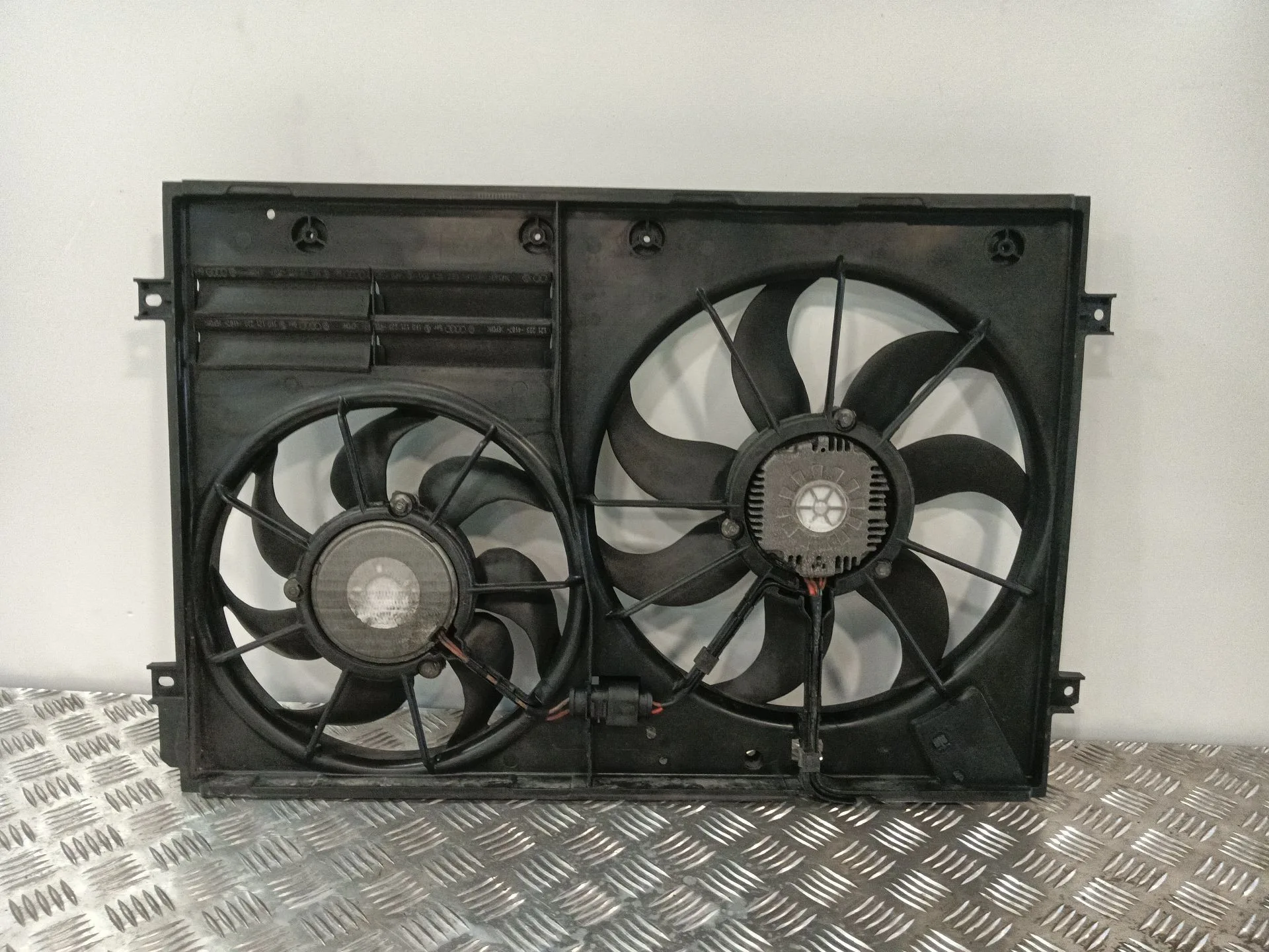 Electroventilador para Volkswagen Passat B6 Variant (3C5)