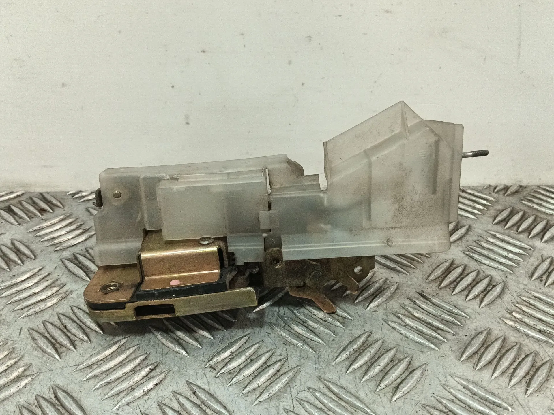 Cerradura Puerta Delantera Izquierda para Volkswagen T4 Transporter/Furgoneta (Mod. 1991)