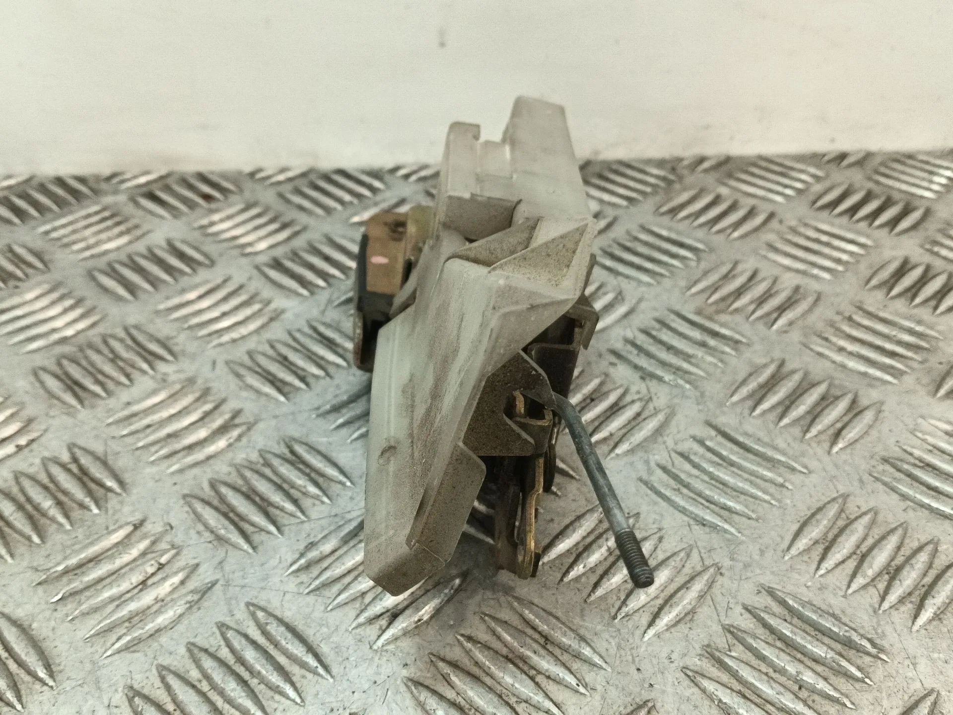 Cerradura Puerta Delantera Izquierda para Volkswagen T4 Transporter/Furgoneta (Mod. 1991)