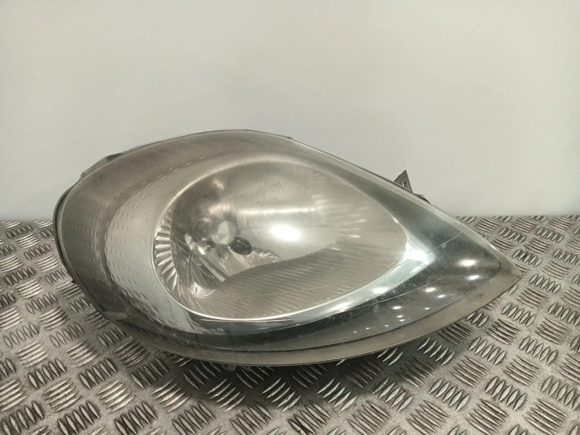 Faro Derecho para Opel Vivaro A Furgoneta (X83)