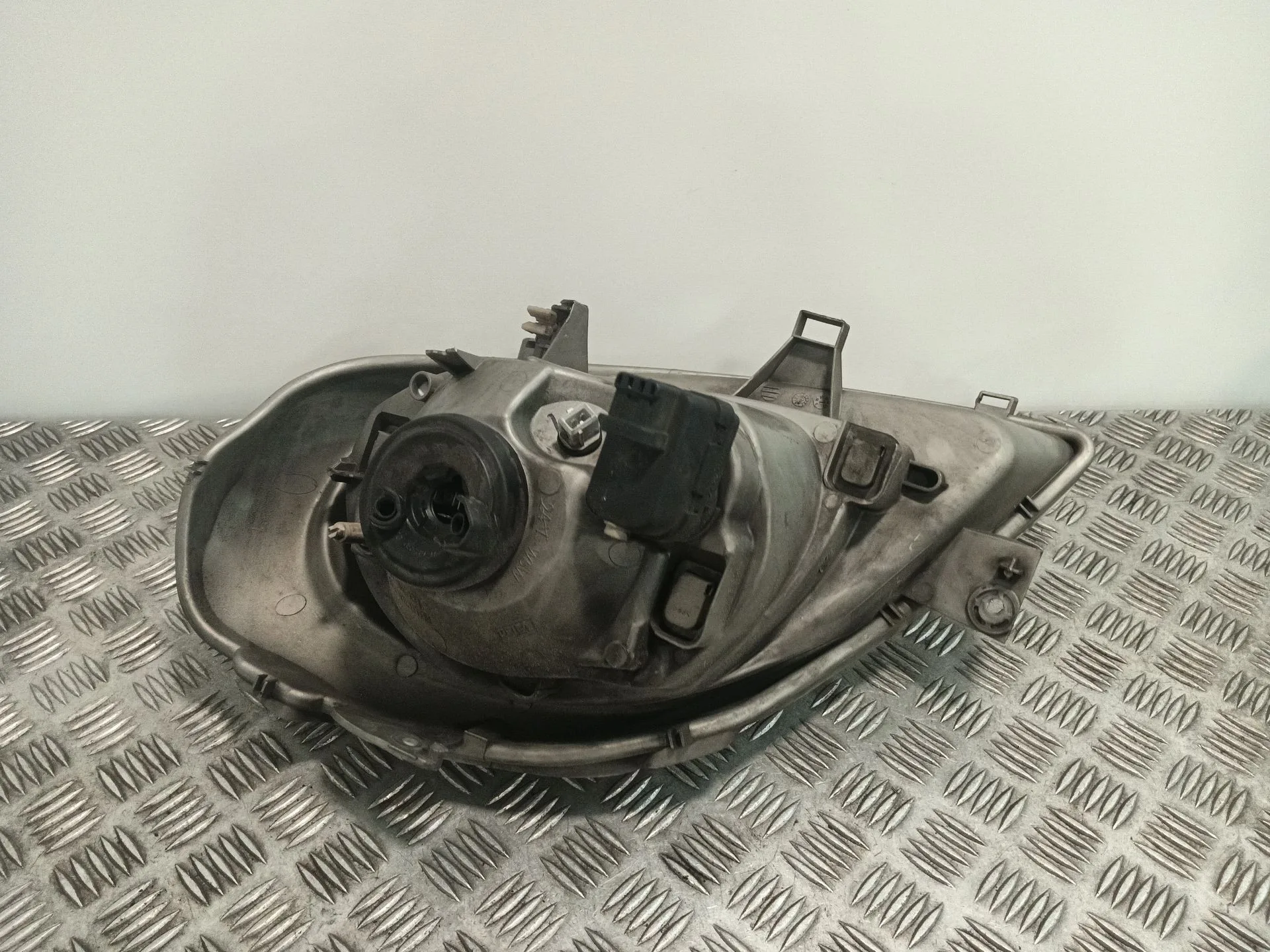 Faro Derecho para Opel Vivaro A Furgoneta (X83)