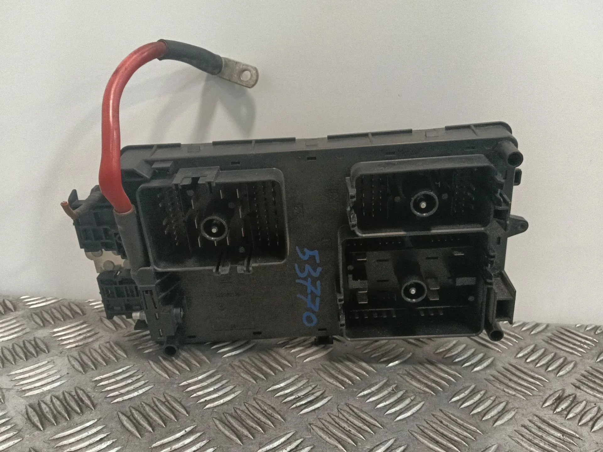 Caja Reles / Fusibles para Opel Insignia Berlina