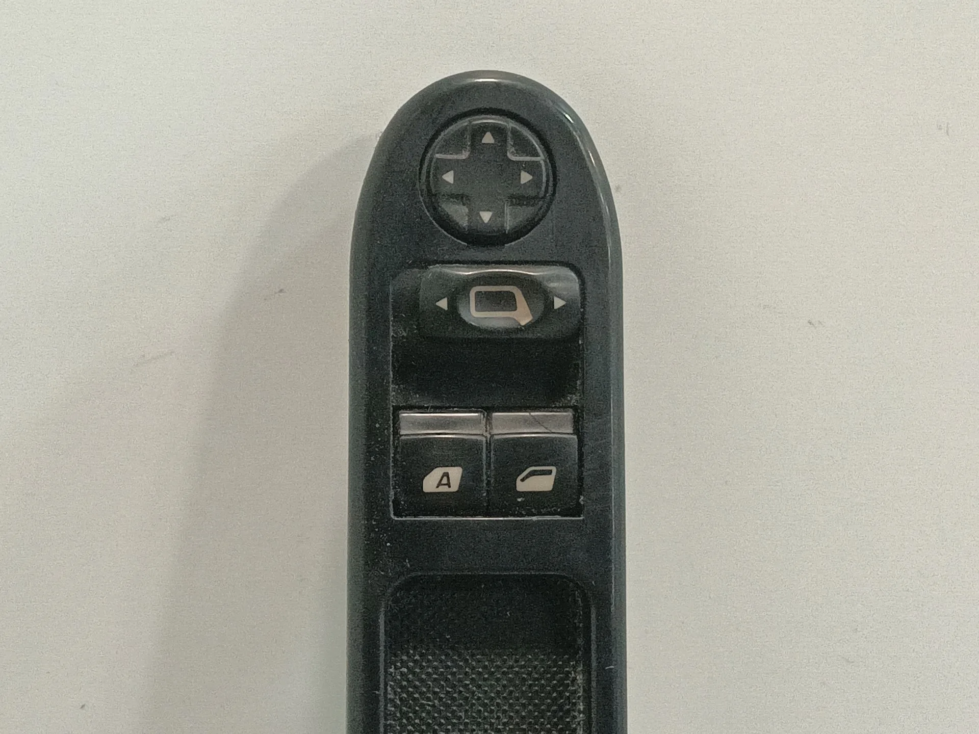 Mando Elevalunas Delantero Izquierdo para Peugeot 207/207+ (Wa_, Wc_)