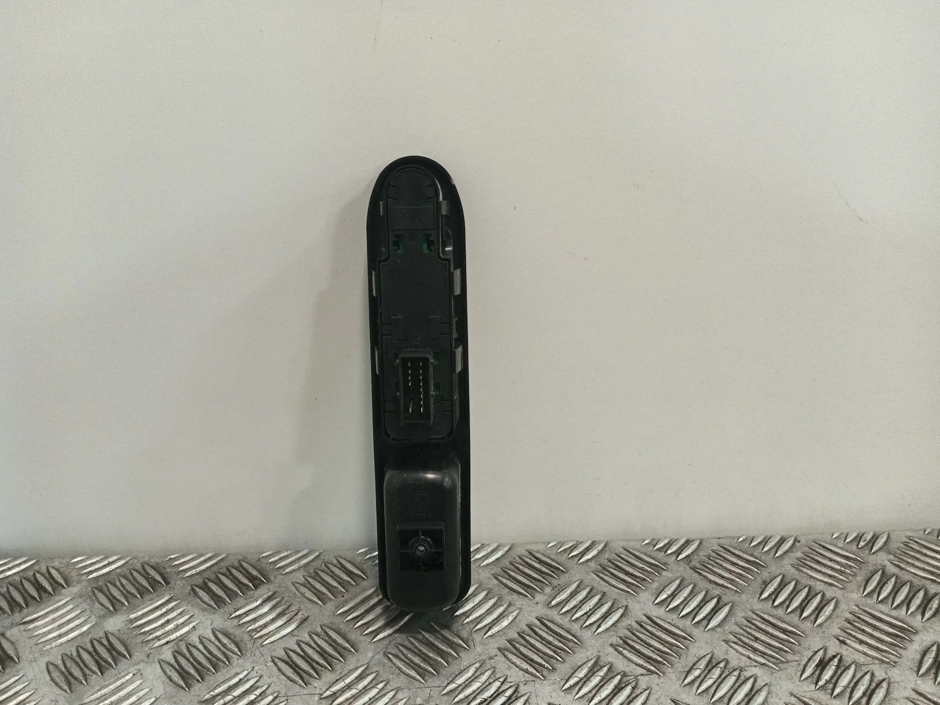 Mando Elevalunas Delantero Izquierdo para Peugeot 207/207+ (Wa_, Wc_)