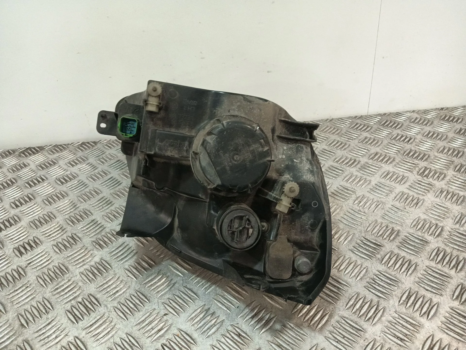 Faro Izquierdo para Ford Fiesta V (Jh_, Jd_)
