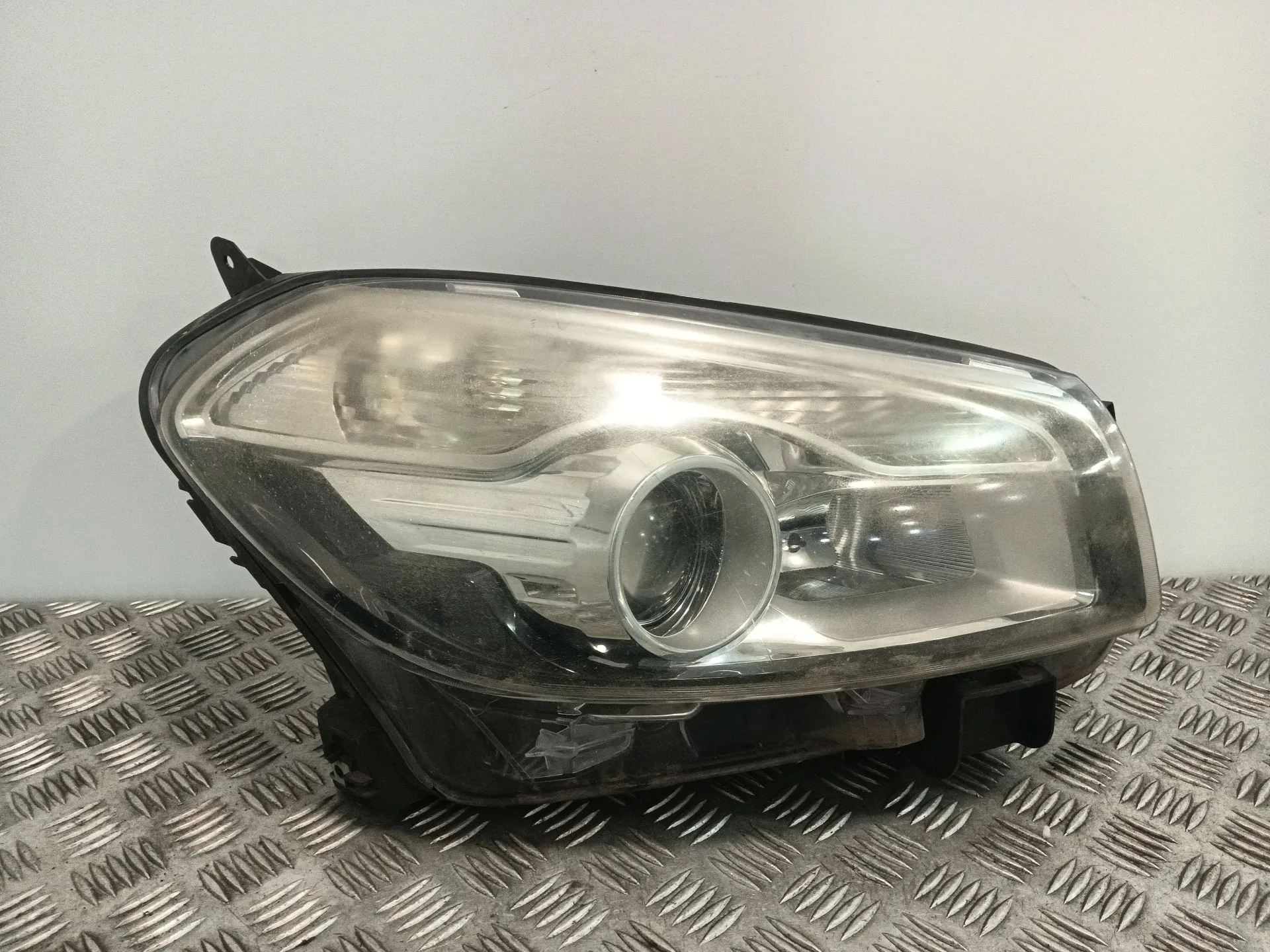 Faro Derecho para Nissan Qashqai I (J10, Nj10)