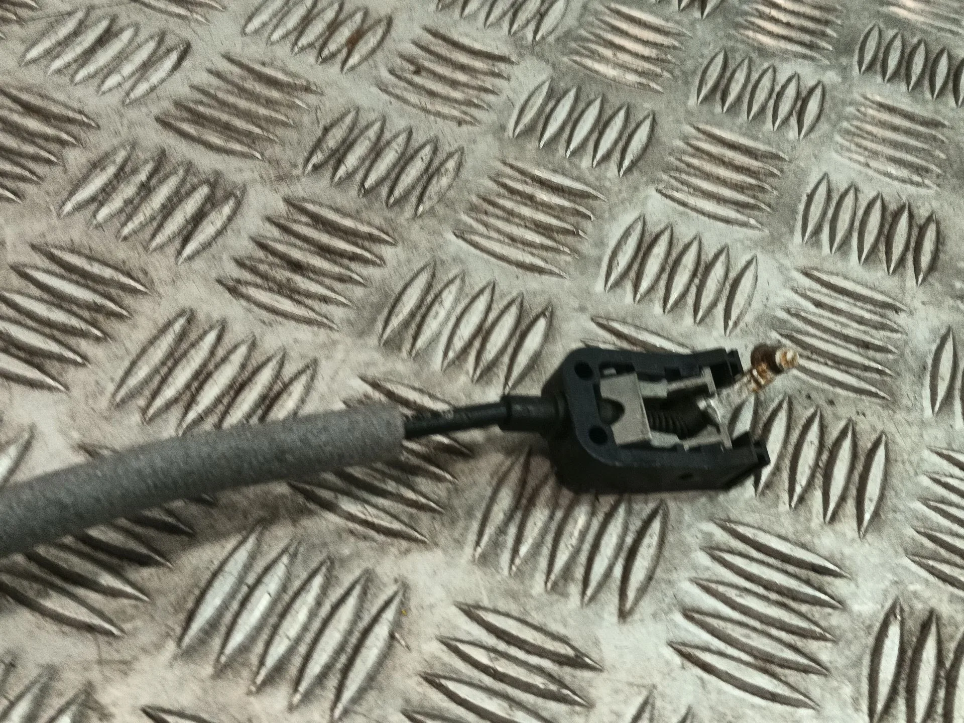 Cerradura Puerta Delantera Izquierda para Skoda Octavia Lim. (5E3)