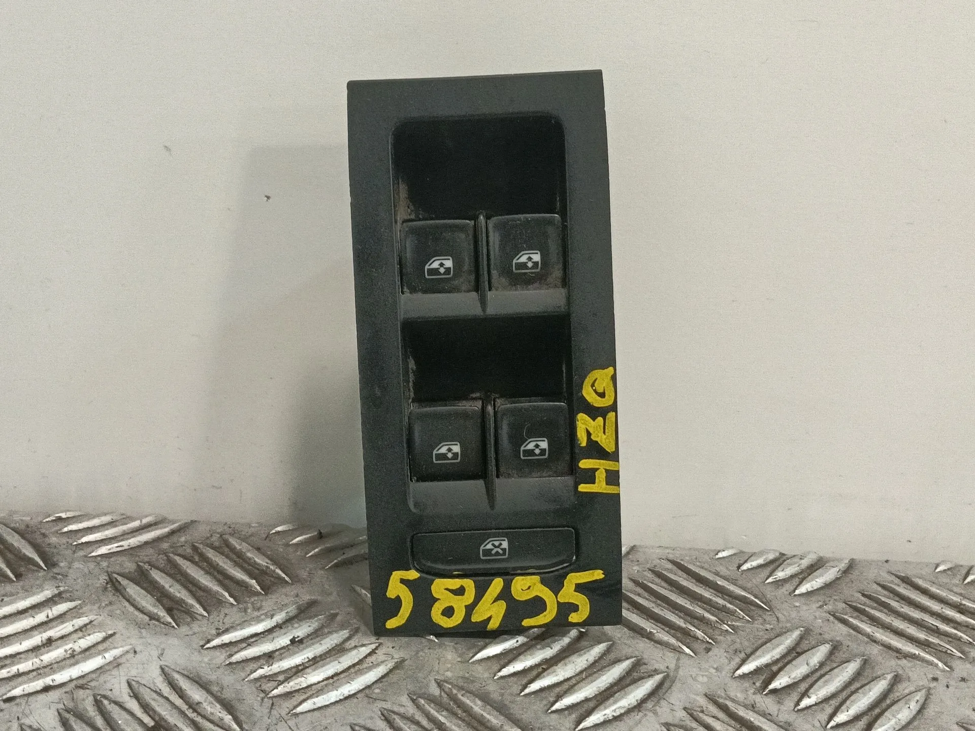 Mando Elevalunas Delantero Izquierdo para Skoda Octavia Lim. (5E3)