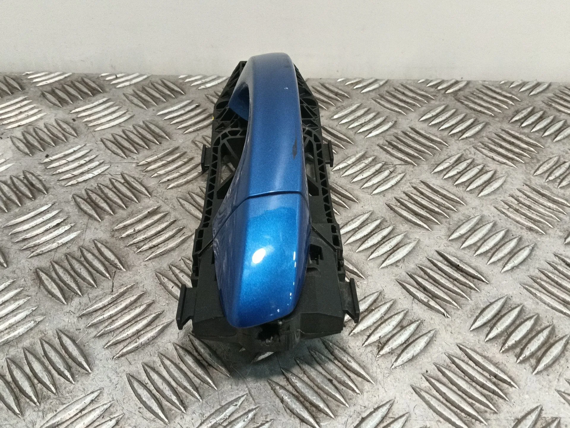 Maneta Exterior Delantera Derecha para Skoda Octavia Lim. (5E3)