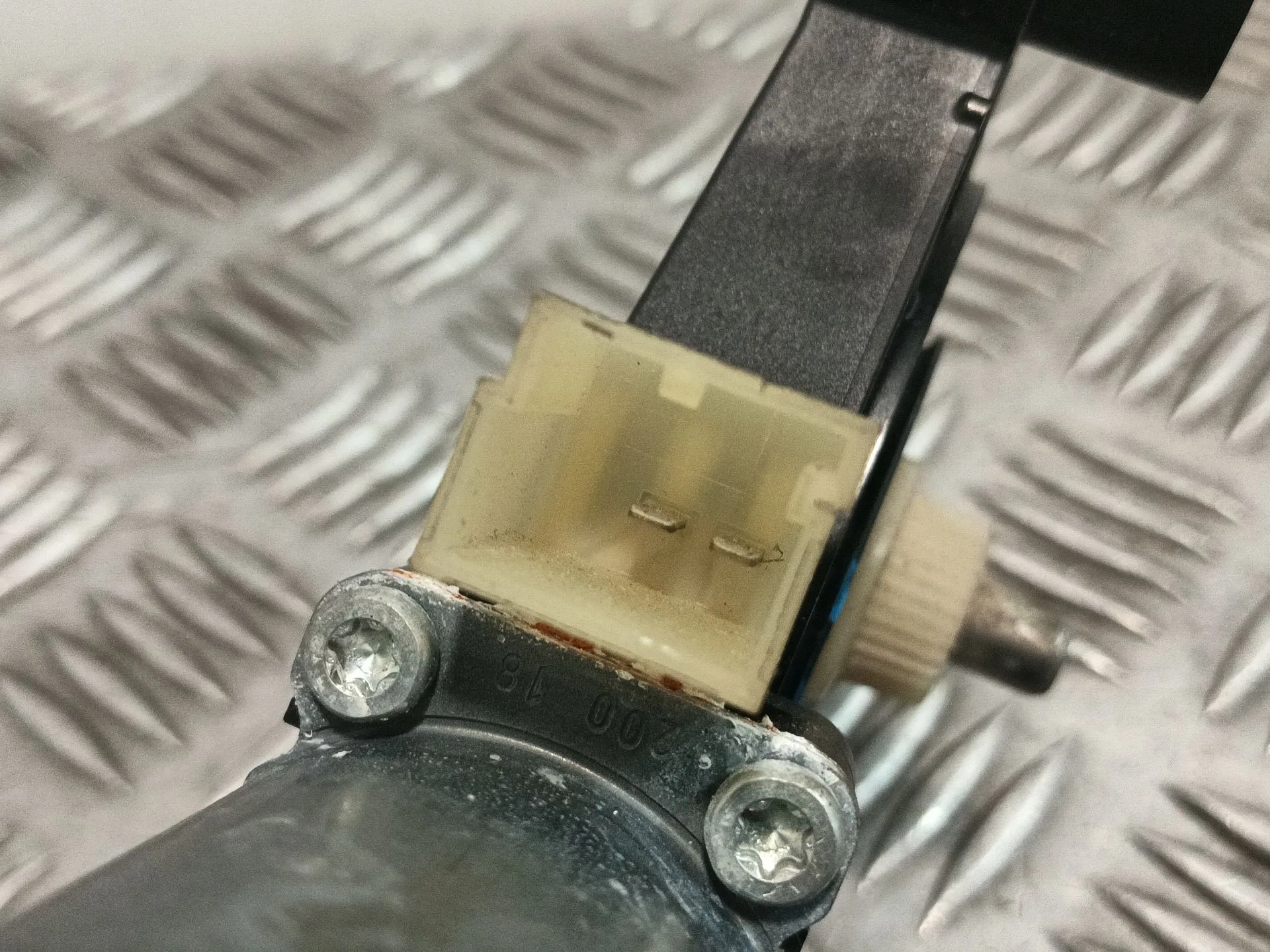 Motor Elevalunas Delantero Izquierdo para Skoda Octavia Lim. (5E3)