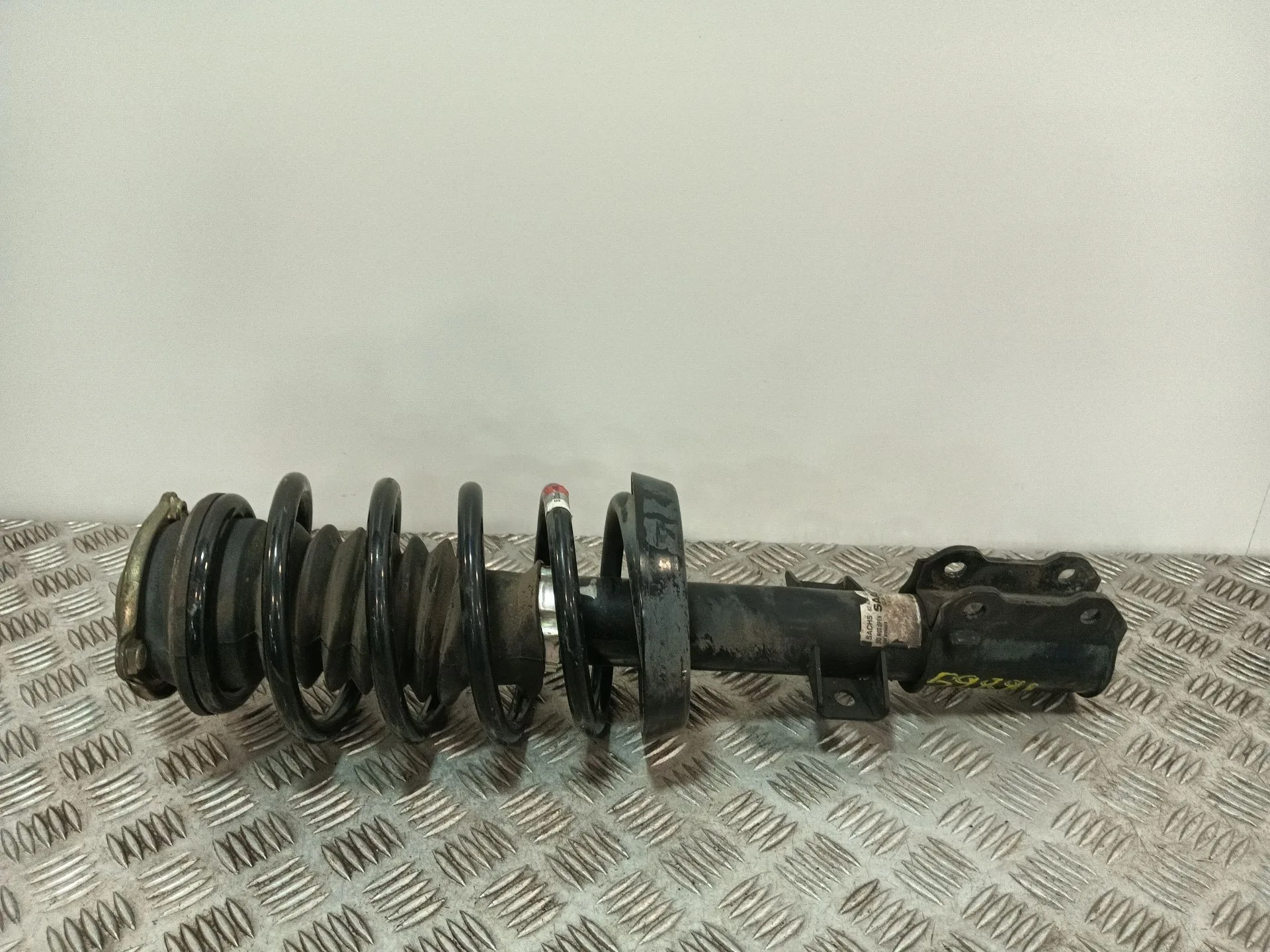 Amortiguador Delantero Izquierdo para Saab 9-5 (Ys3E)