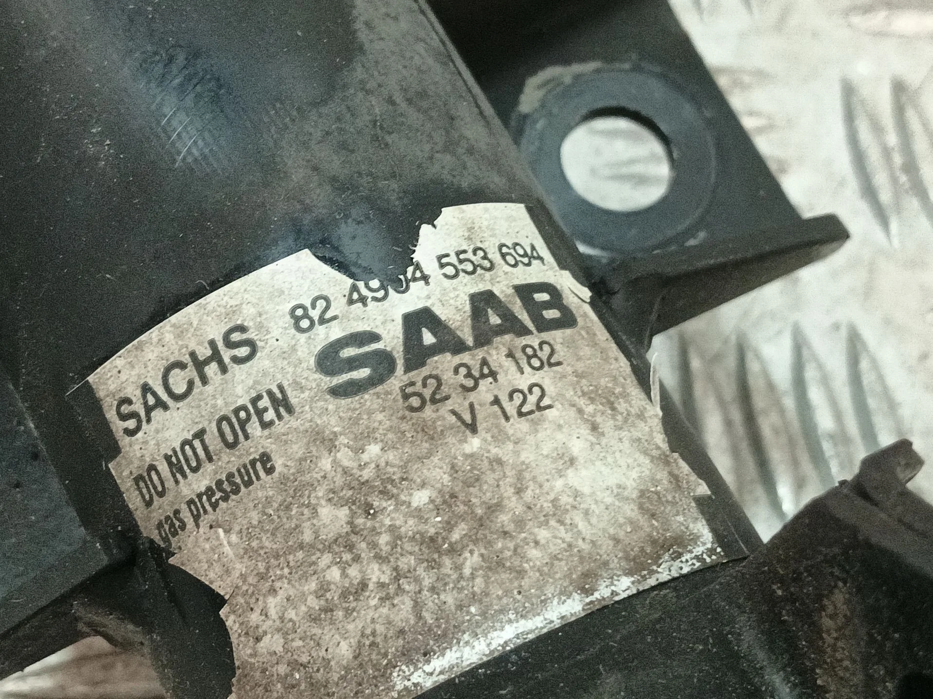 Amortiguador Delantero Izquierdo para Saab 9-5 (Ys3E)