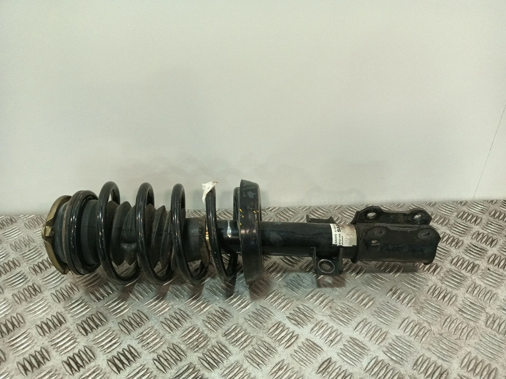 Amortiguador Delantero Derecho para Saab 9-5 (Ys3E)