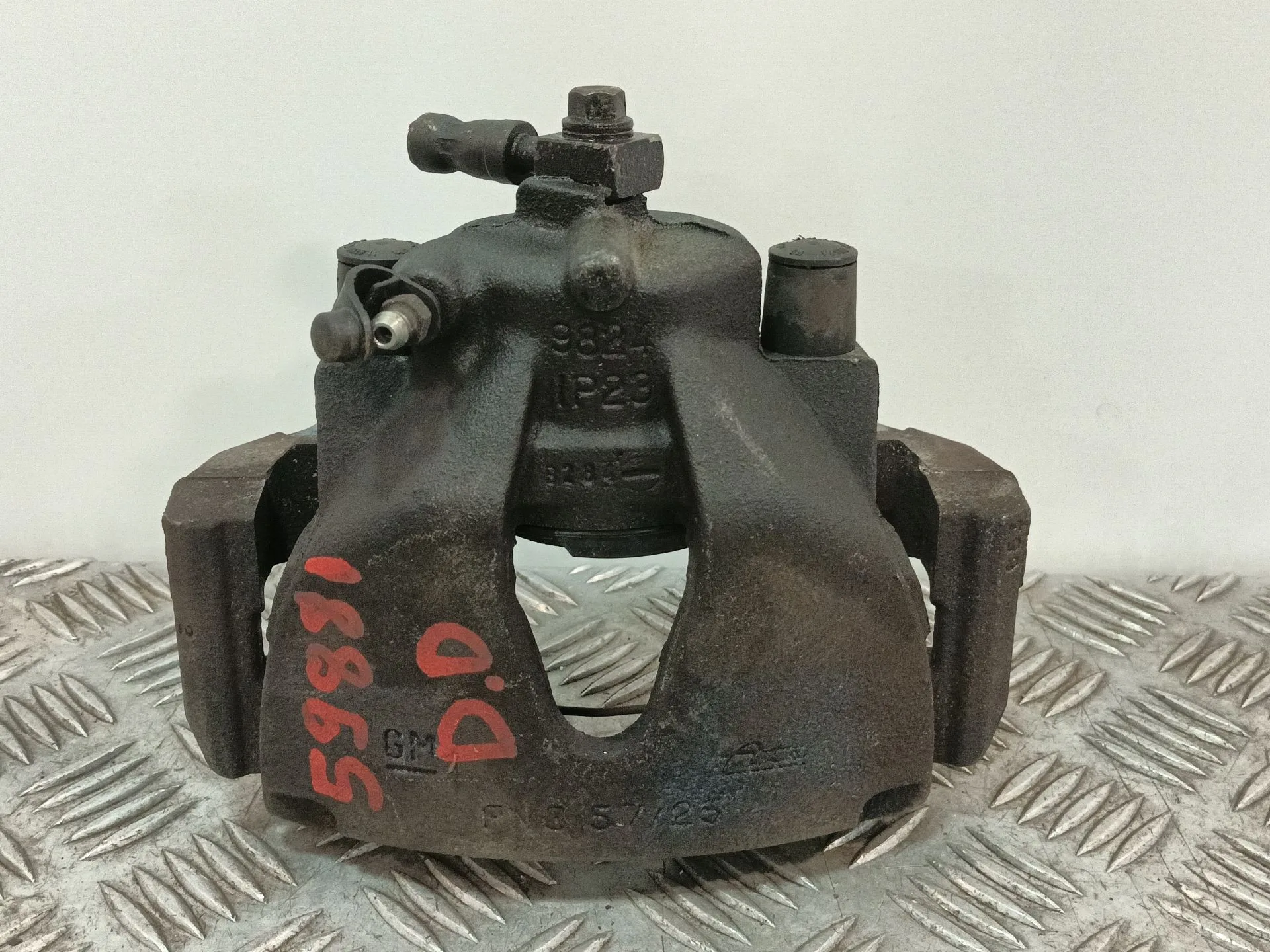 Pinza Freno Delantera Derecha para Saab 9-5 (Ys3E)