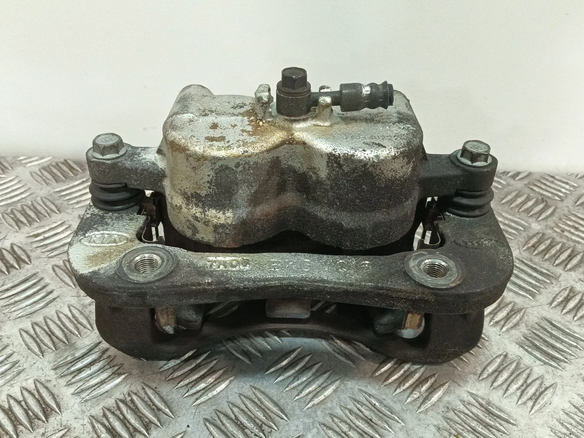 Pinza Freno Delantera Izquierda para Kia Carnival