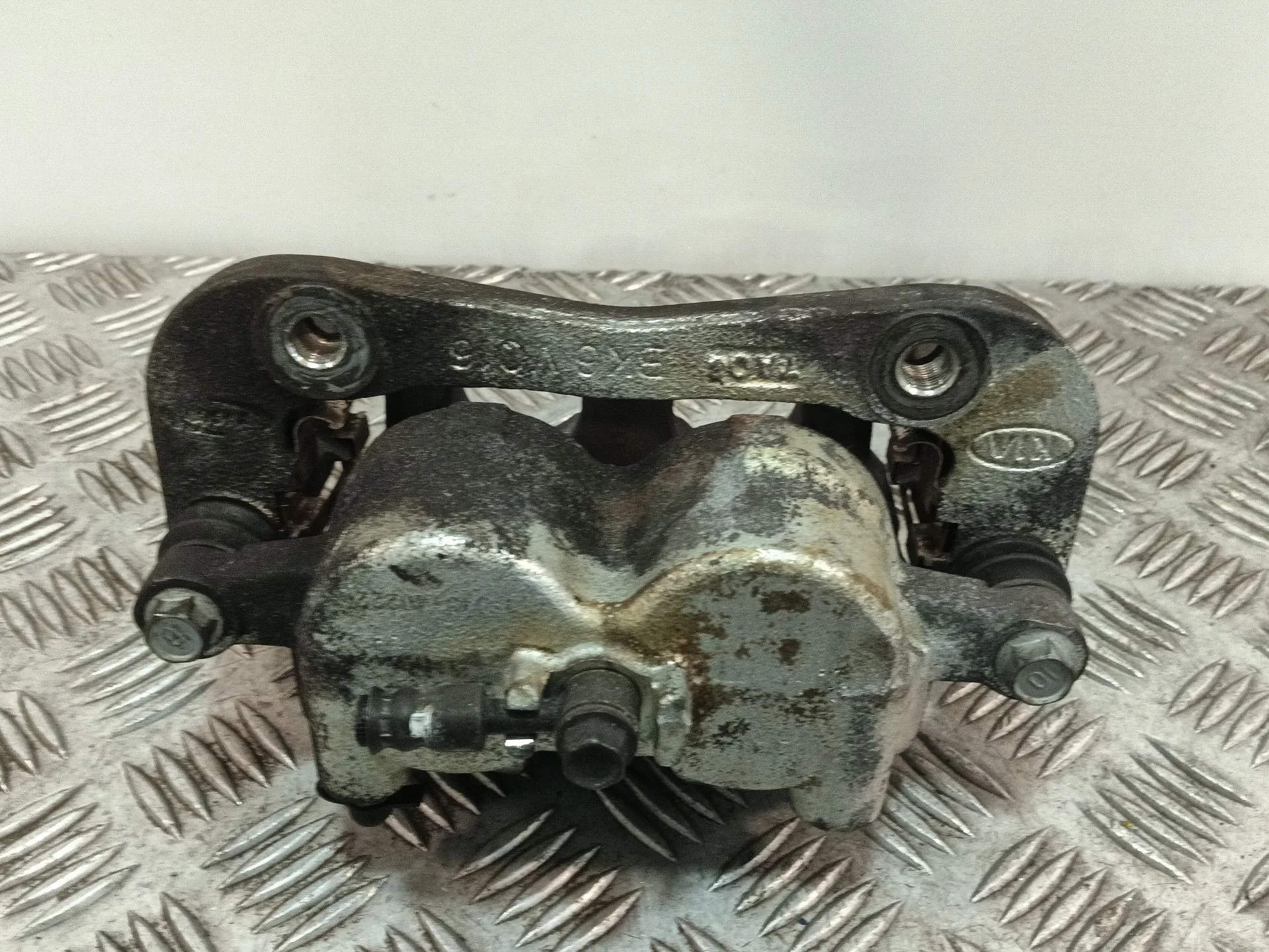 Pinza Freno Delantera Izquierda para Kia Carnival