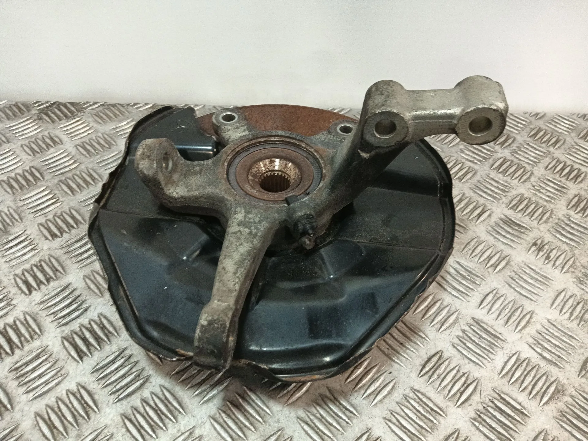 Mangueta Delantera Izquierda para Mercedes-Benz Clase B (W245)