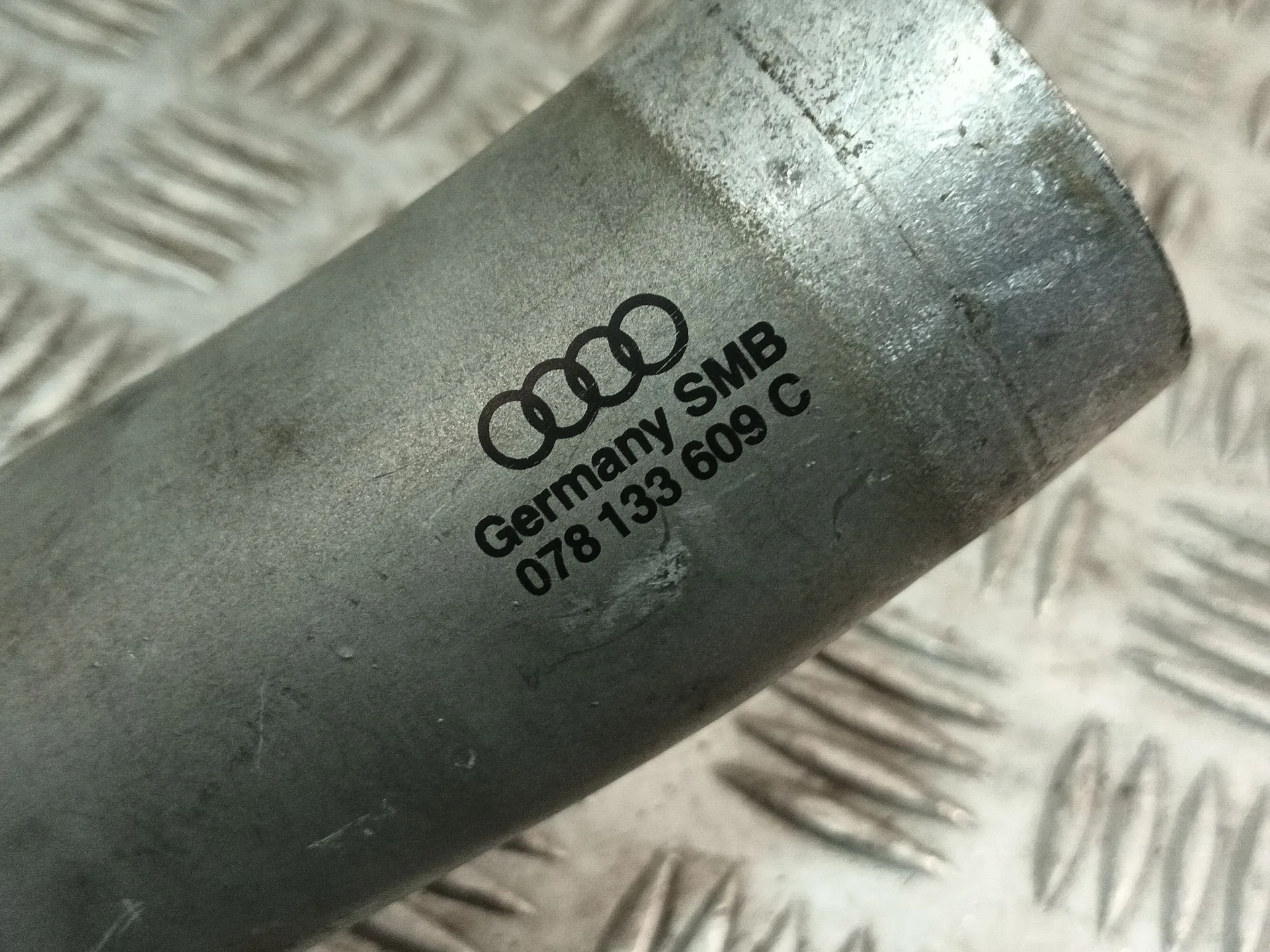 Tubo para Audi A6 C5 (4B2, 4B4)