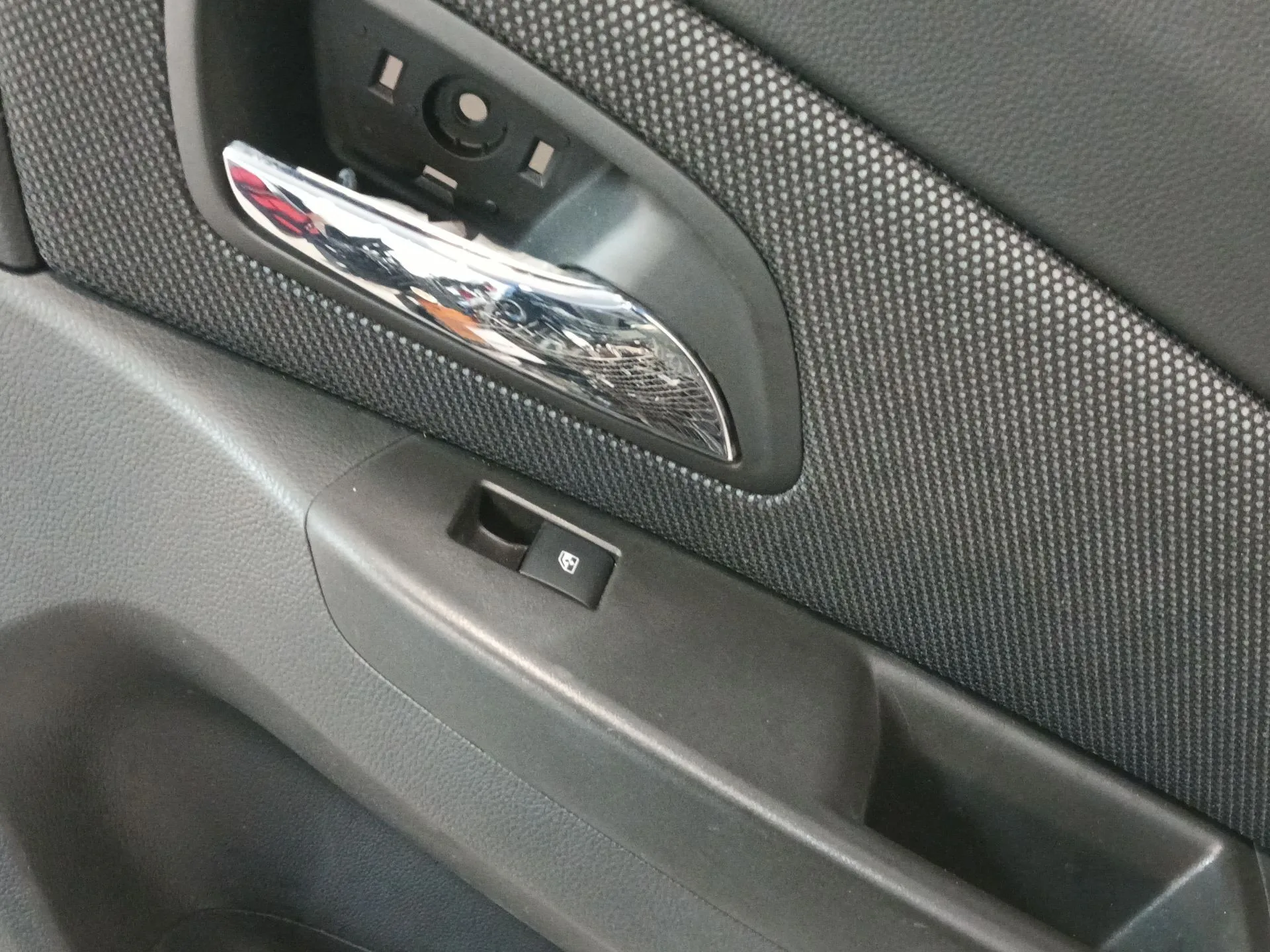 Guarnecido Puerta Trasera Derecha para Chevrolet Cruze Hatchback (J305)