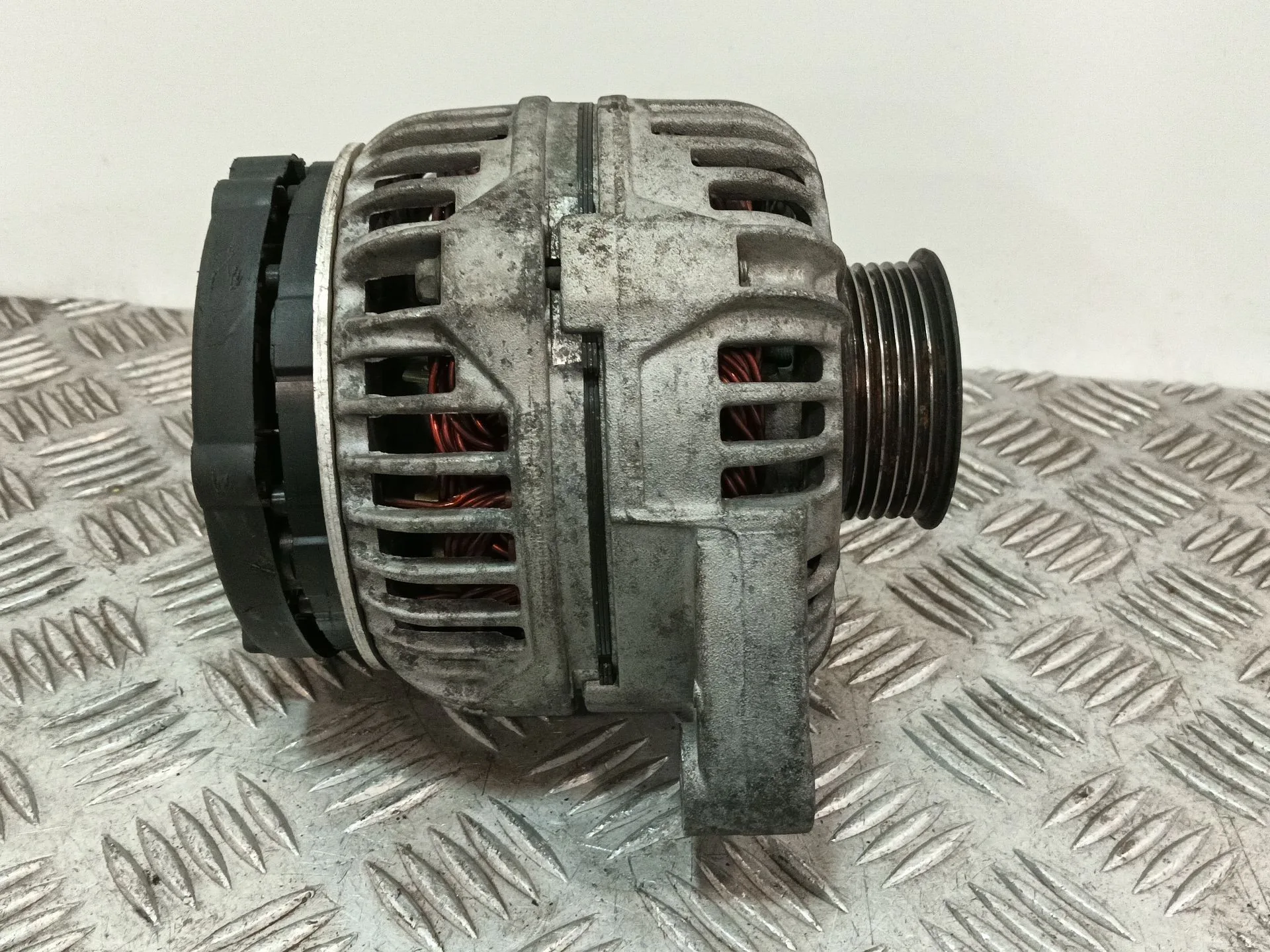 Alternador para Audi A6 C5 (4B2, 4B4)
