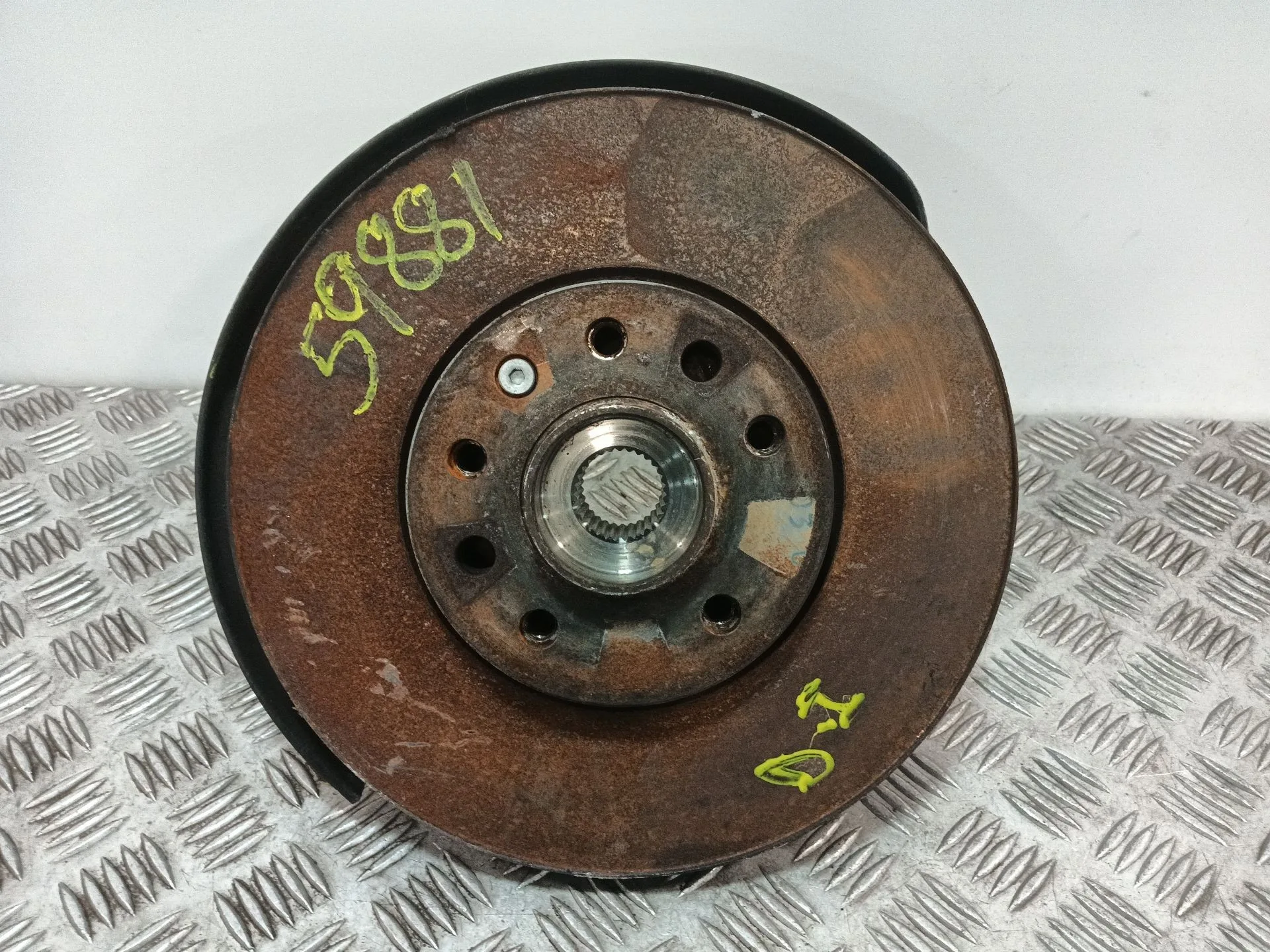 Mangueta Delantera Izquierda para Saab 9-5 (Ys3E)