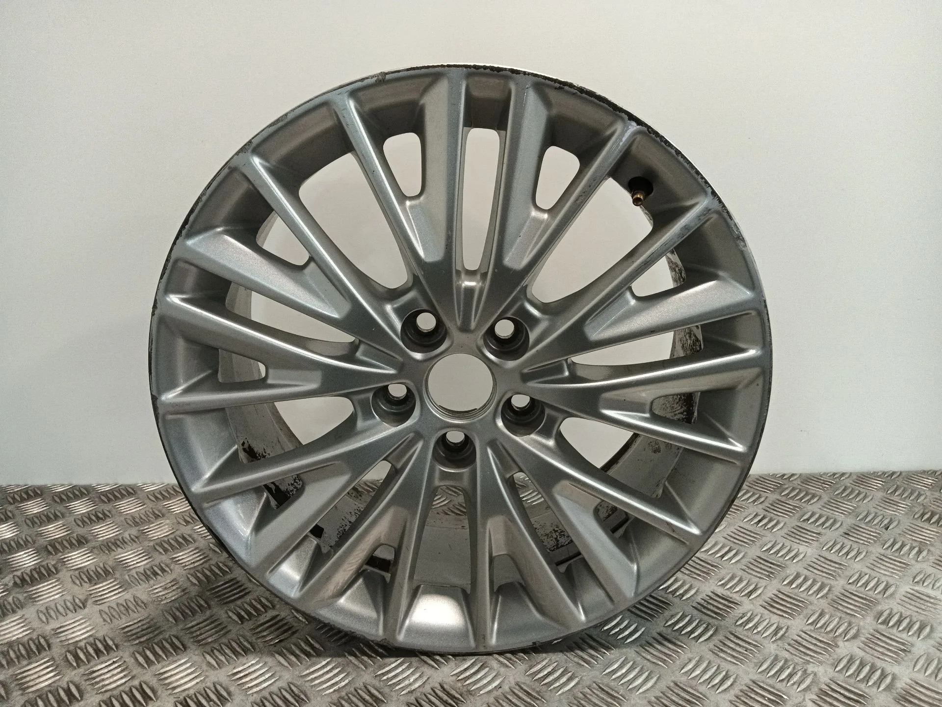 Llanta para Ford Grand C-Max (Dxa/Cb7, Dxa/Ceu)