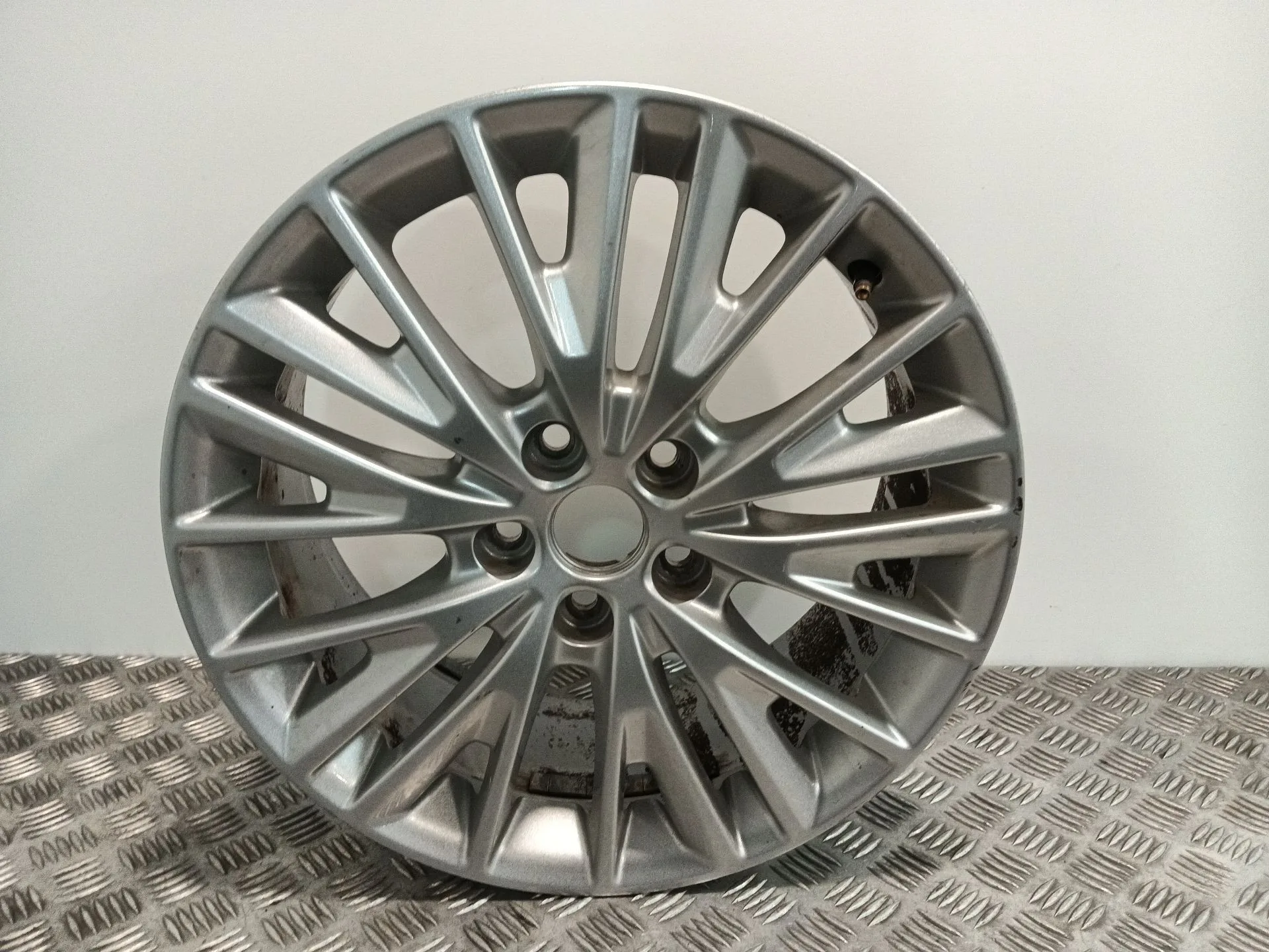 Llanta para Ford Grand C-Max (Dxa/Cb7, Dxa/Ceu)