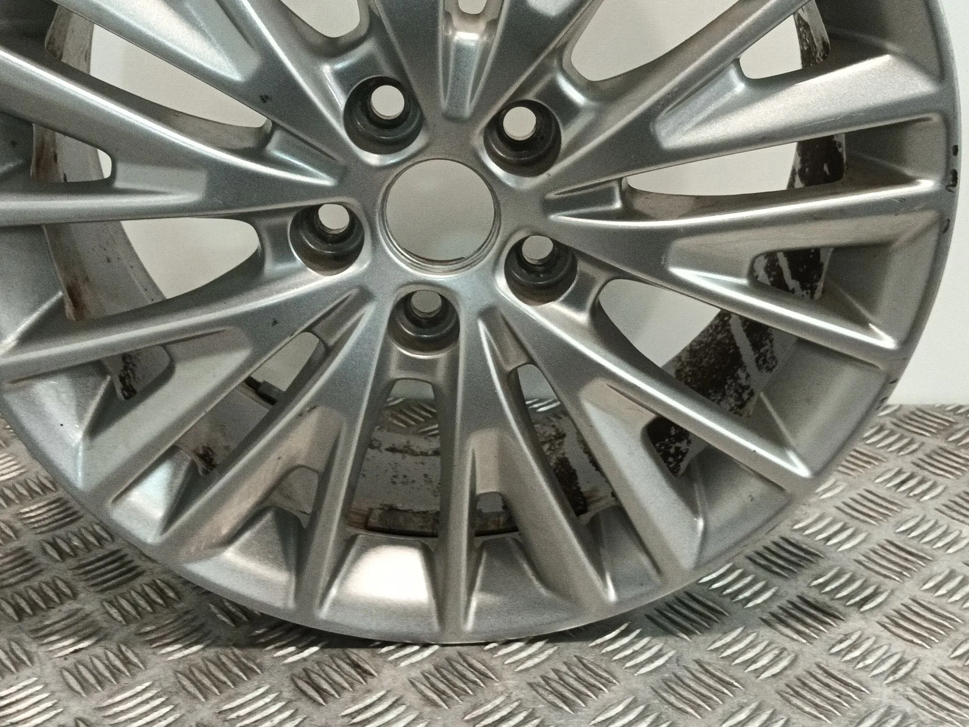 Llanta para Ford Grand C-Max (Dxa/Cb7, Dxa/Ceu)