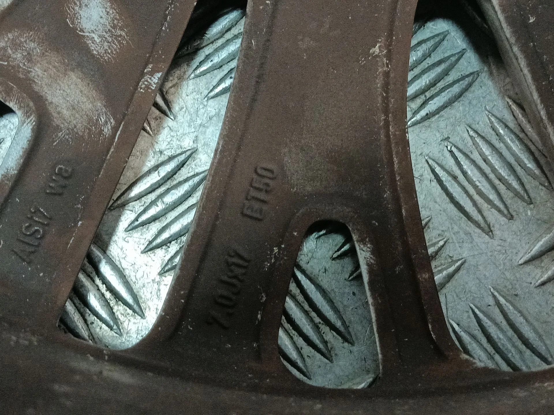 Llanta para Ford Grand C-Max (Dxa/Cb7, Dxa/Ceu)