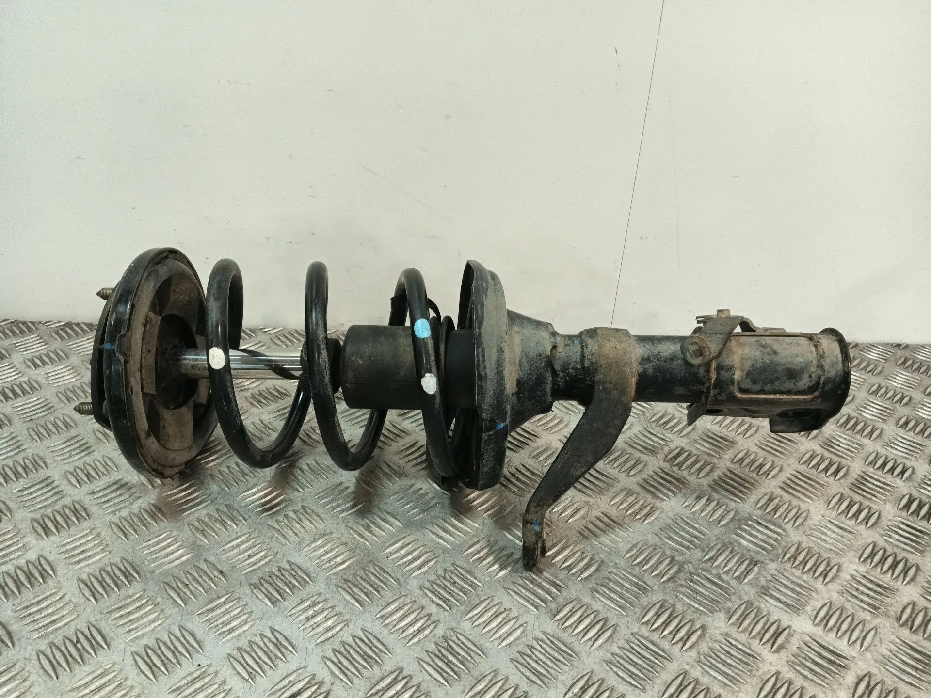 Amortiguador Delantero Izquierdo para Honda Cr-V Ii (Rd_)