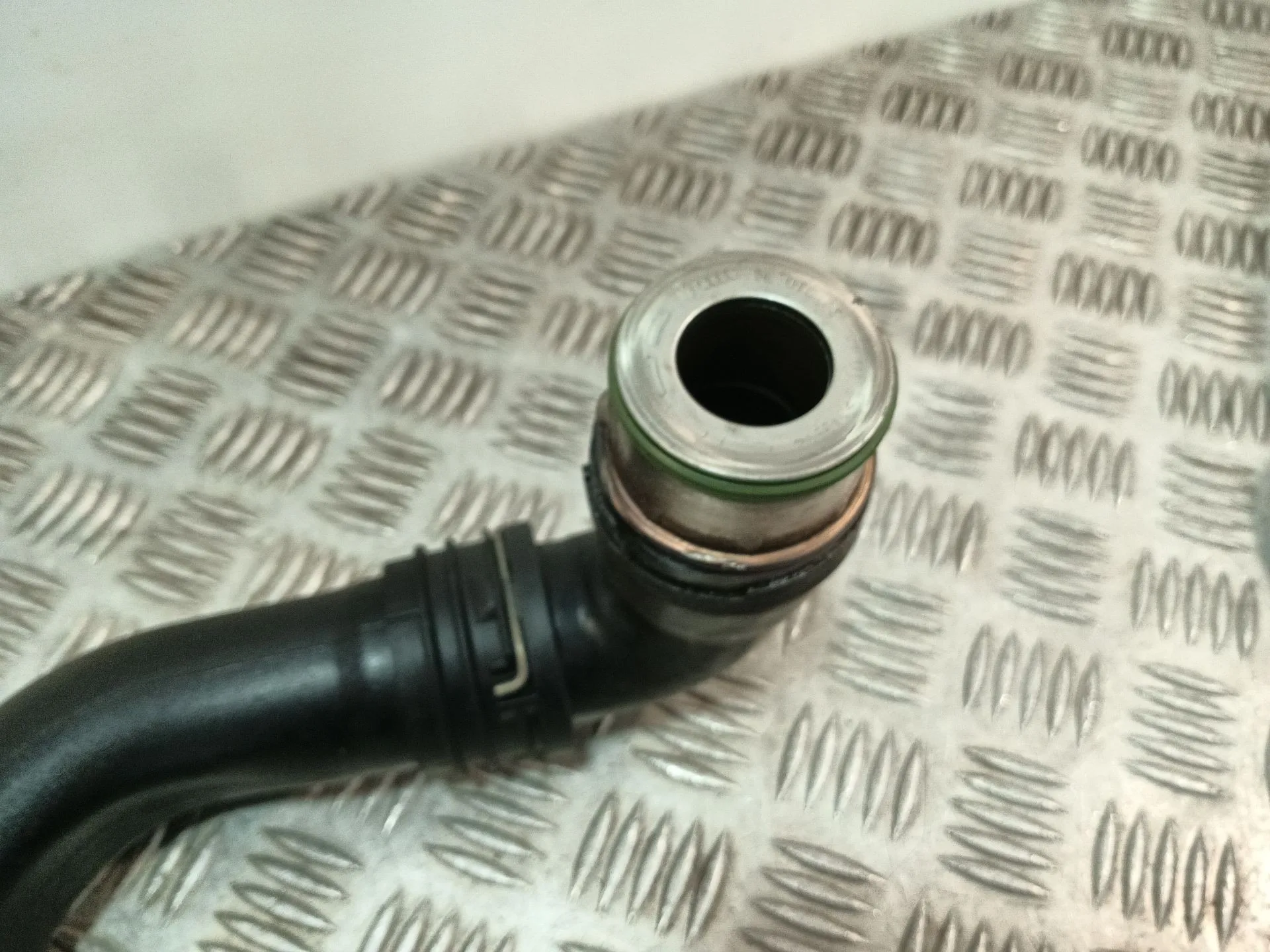 Tubo Intercooler para Volkswagen Golf V (1K1)