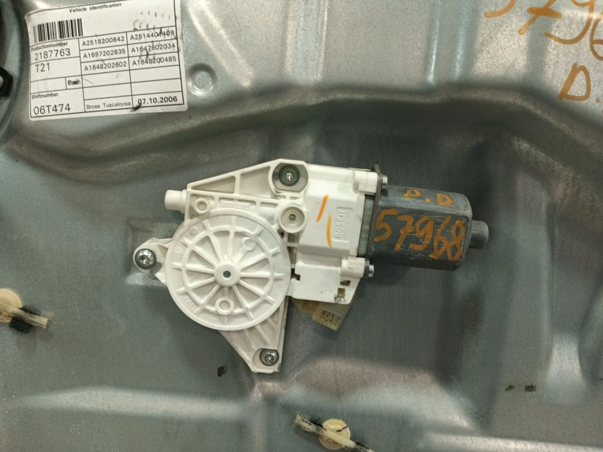 Elevalunas Delantero Derecho para Mercedes-Benz Clase M (W164)