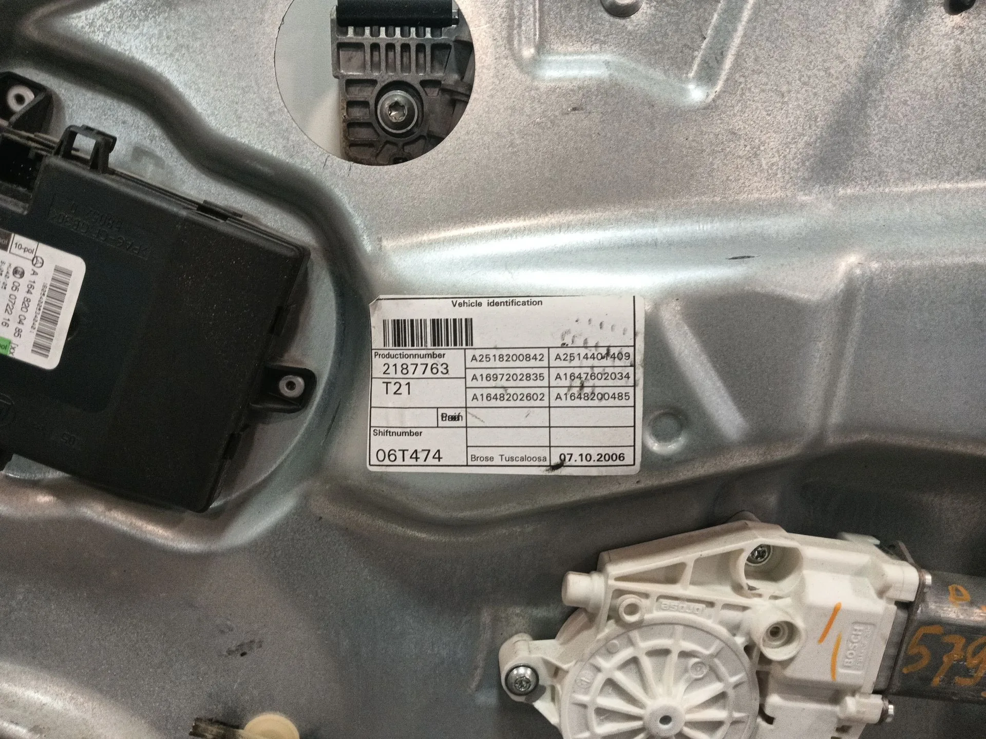 Elevalunas Delantero Derecho para Mercedes-Benz Clase M (W164)