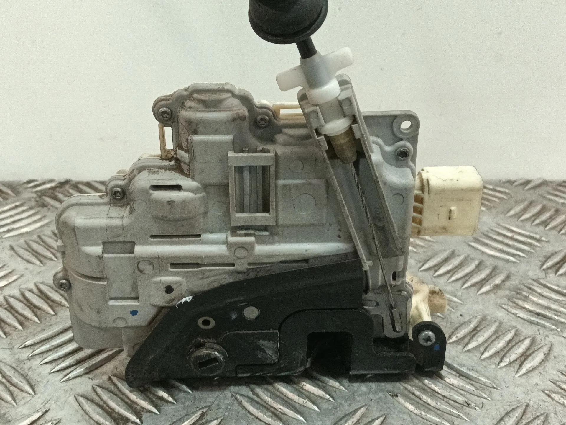 Cerradura Puerta Trasera Izquierda para Volkswagen Passat B7 Variant (365)