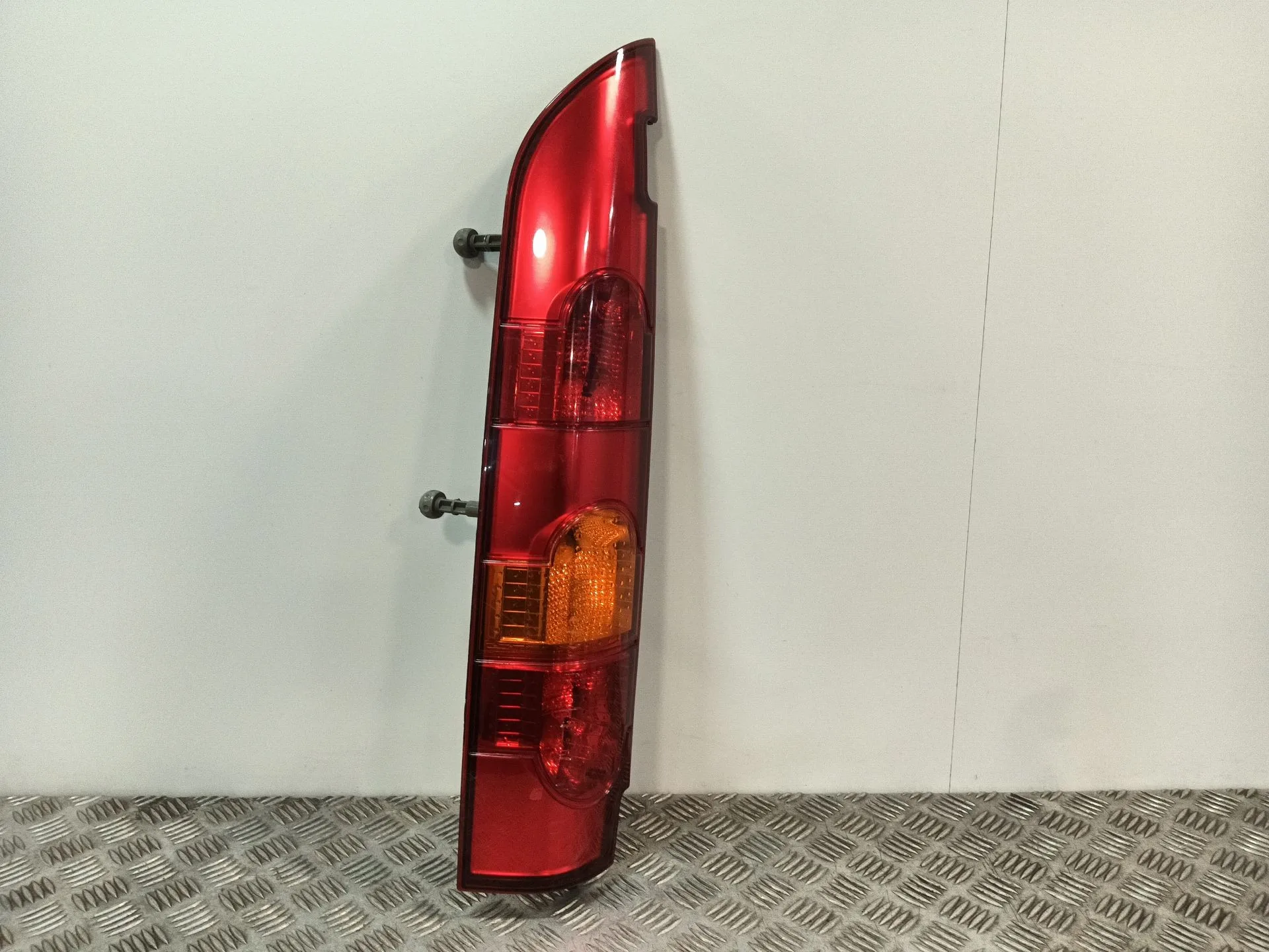 Piloto Trasero Izquierdo para Renault Kangoo Express (Fc0/1_)