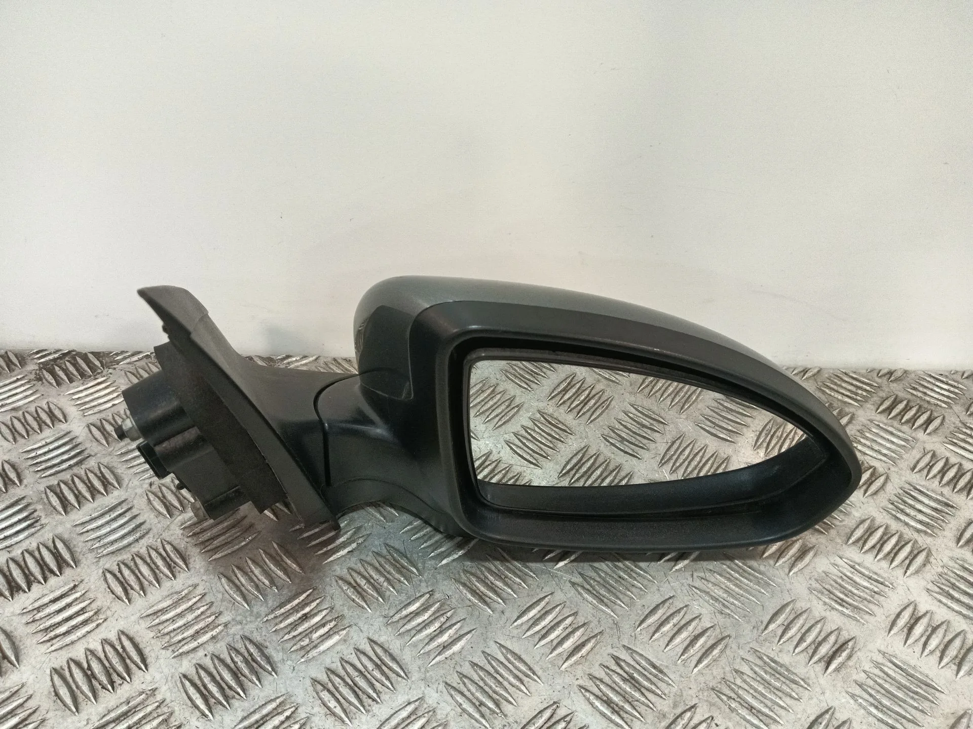 Retrovisor Derecho para Chevrolet Cruze (J300)