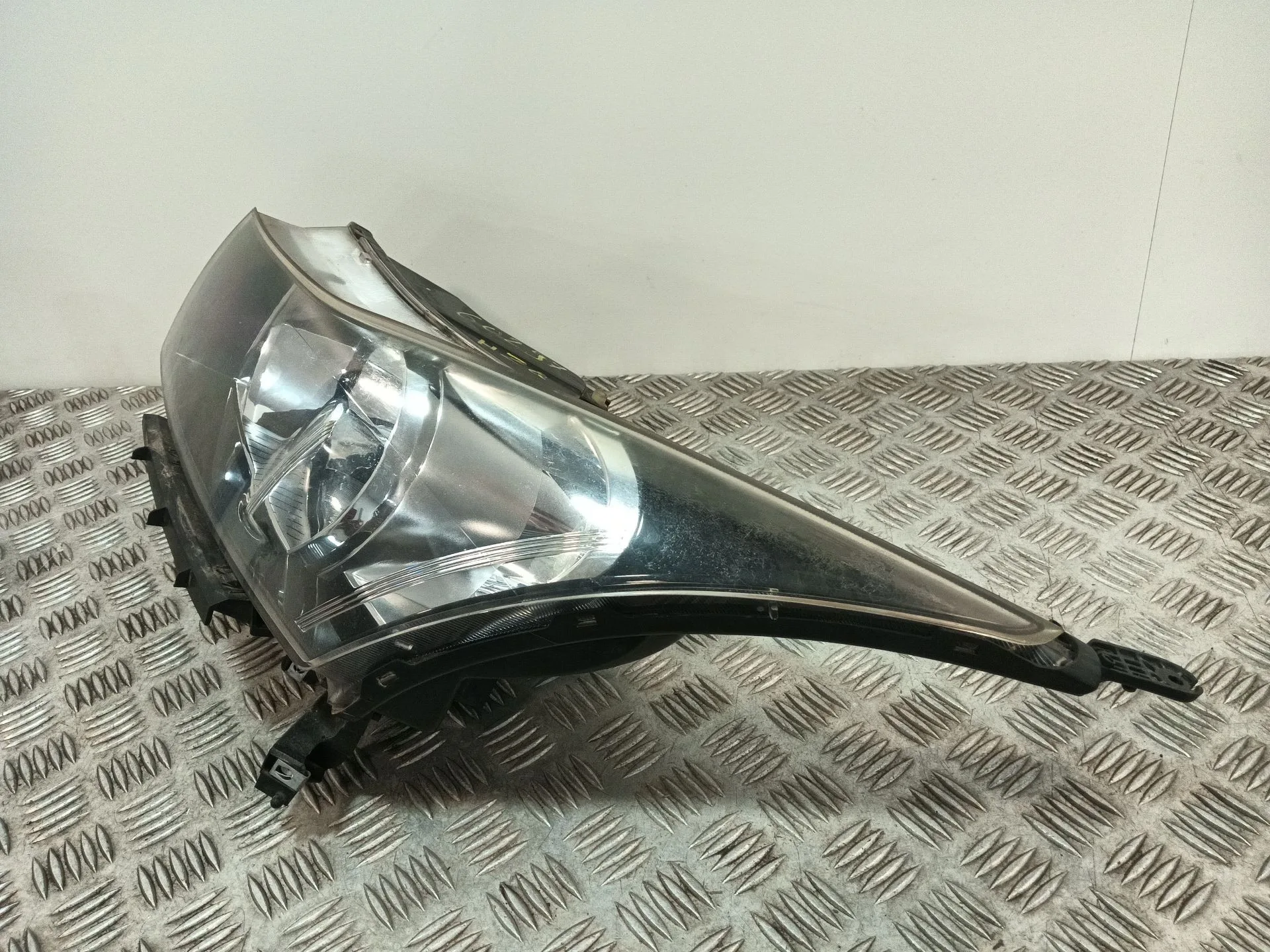 Faro Izquierdo para Chevrolet Cruze (J300)
