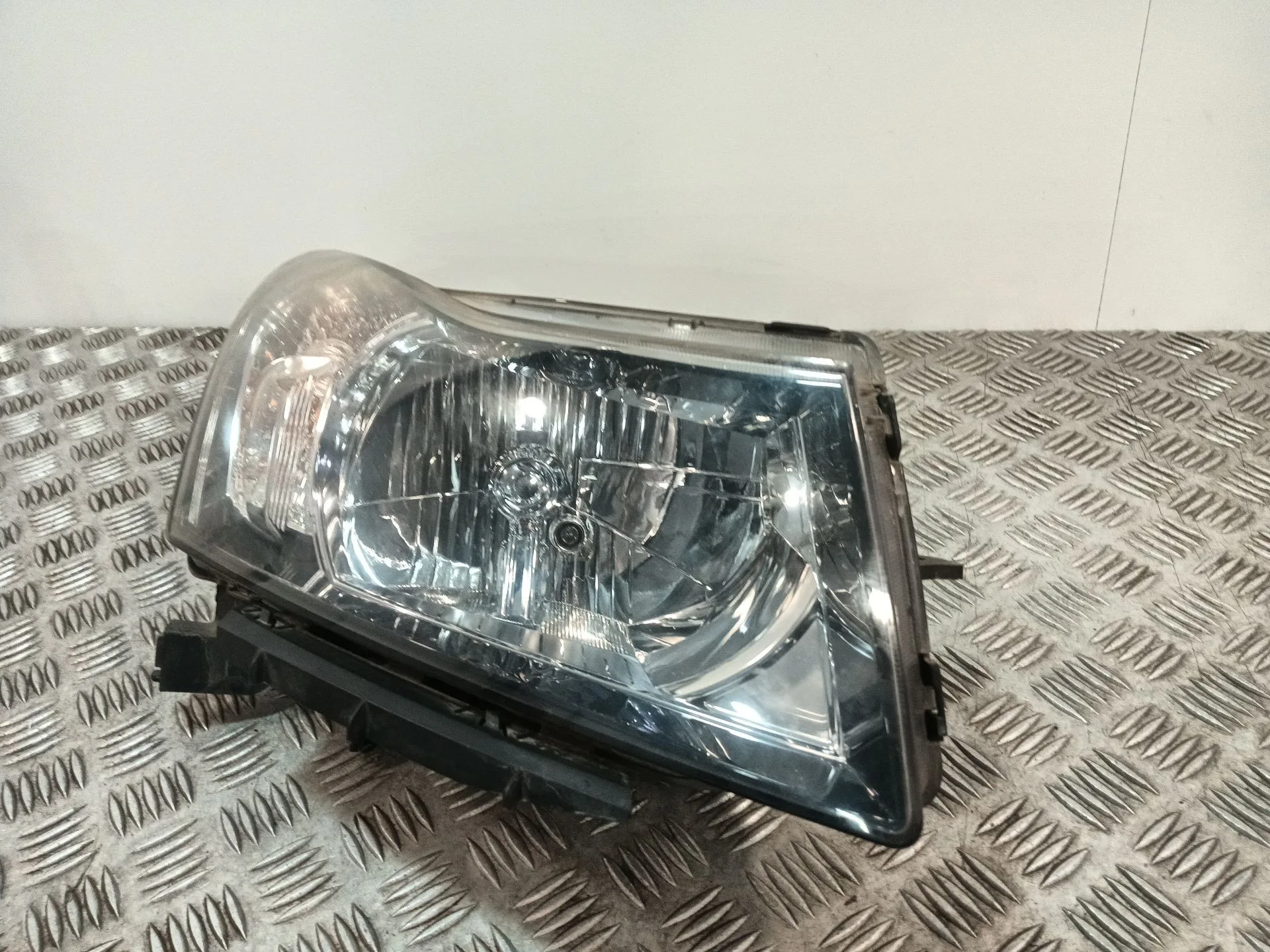 Faro Derecho para Chevrolet Cruze (J300)