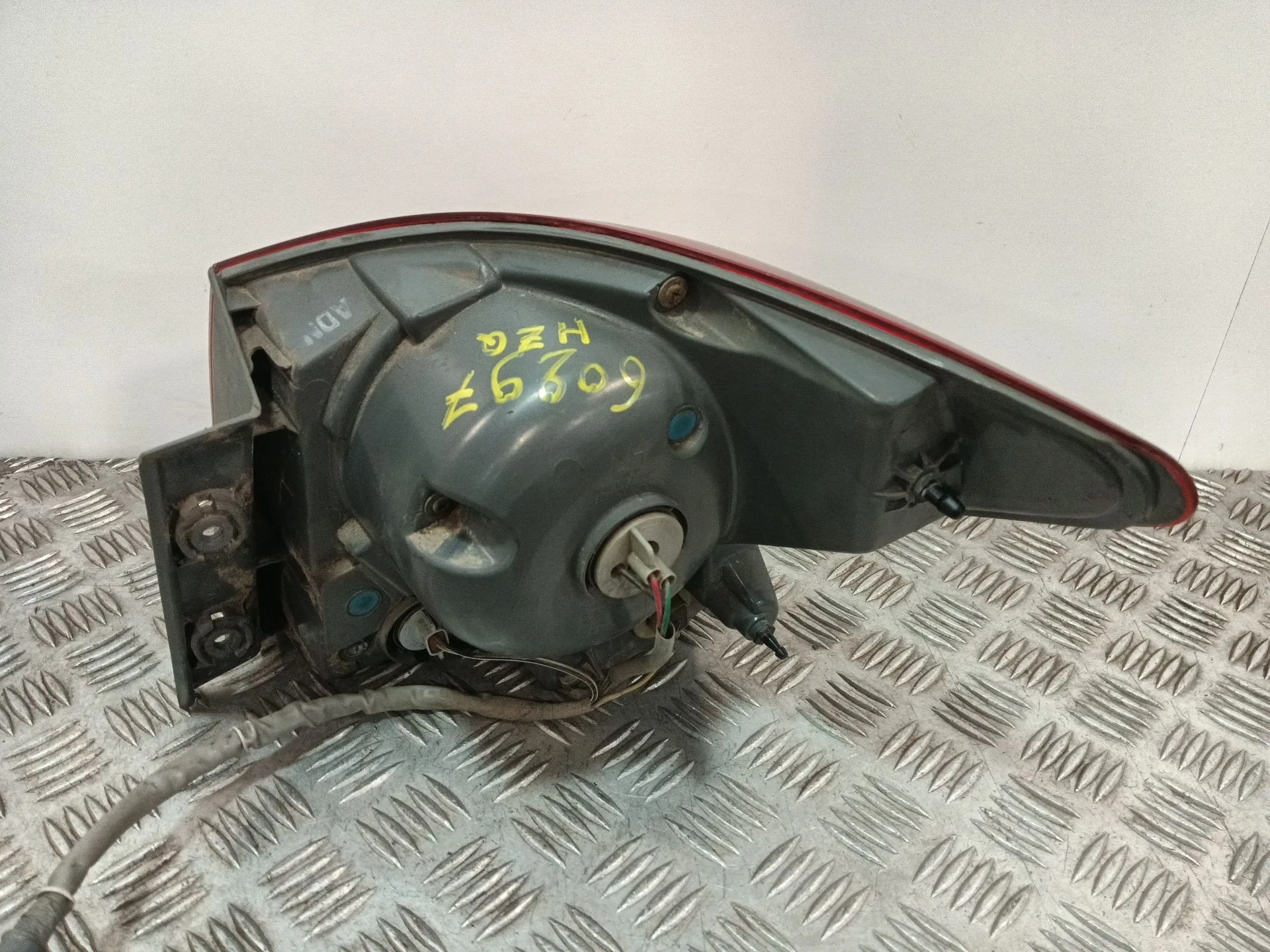 Piloto Trasero Izquierdo para Chevrolet Cruze (J300)