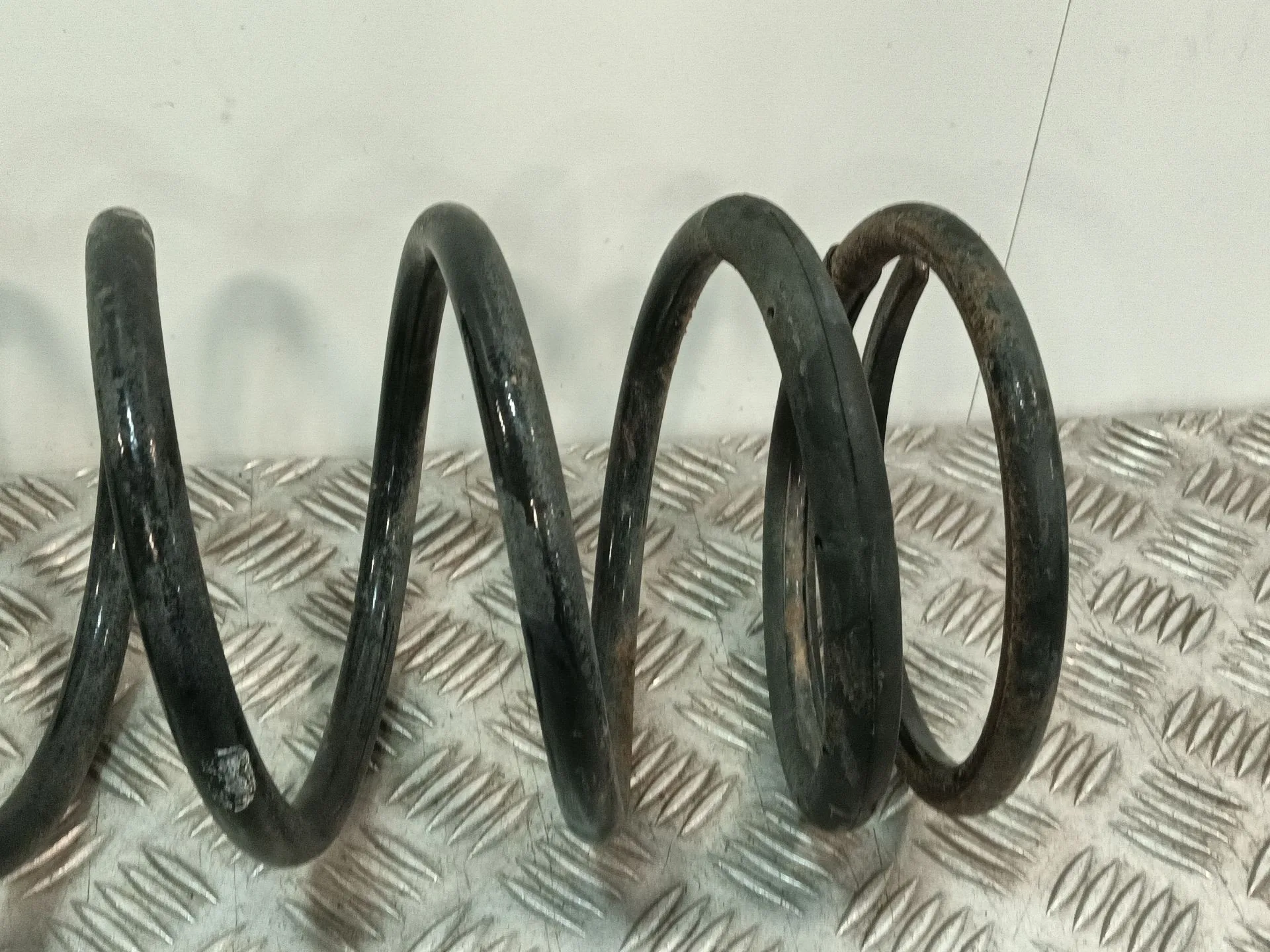 Muelle Trasero Derecho para Mitsubishi Montero (V3_W, V2_W, V4_W, V5_W)