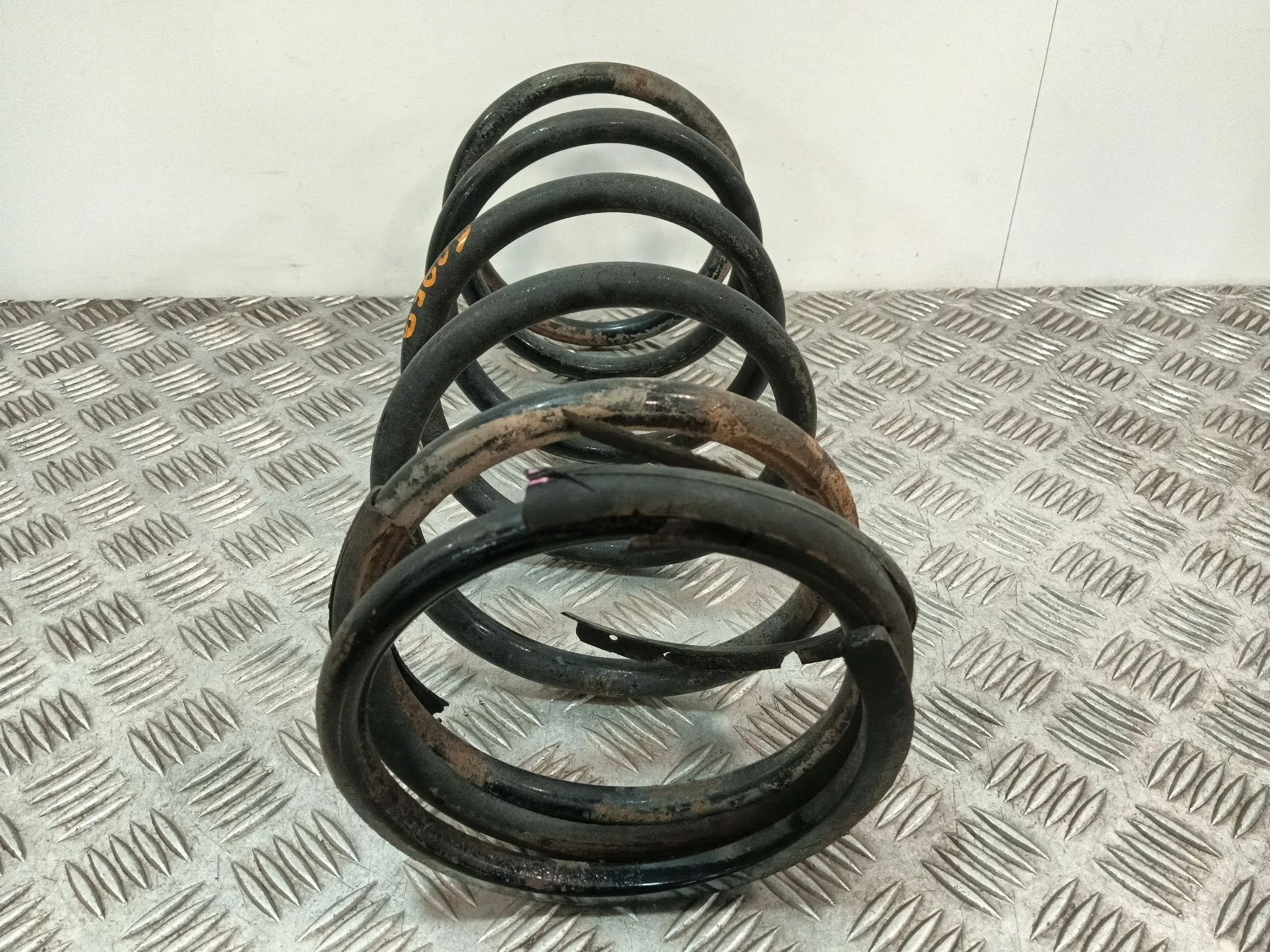 Muelle Trasero Izquierdo para Mitsubishi Montero (V3_W, V2_W, V4_W, V5_W)