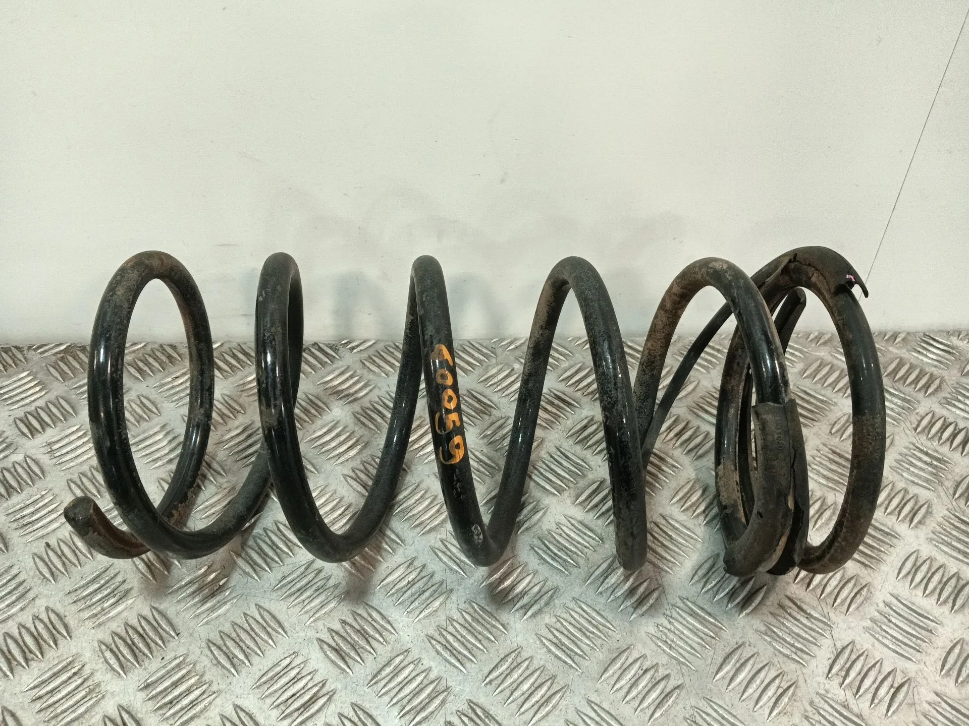 Muelle Trasero Izquierdo para Mitsubishi Montero (V3_W, V2_W, V4_W, V5_W)
