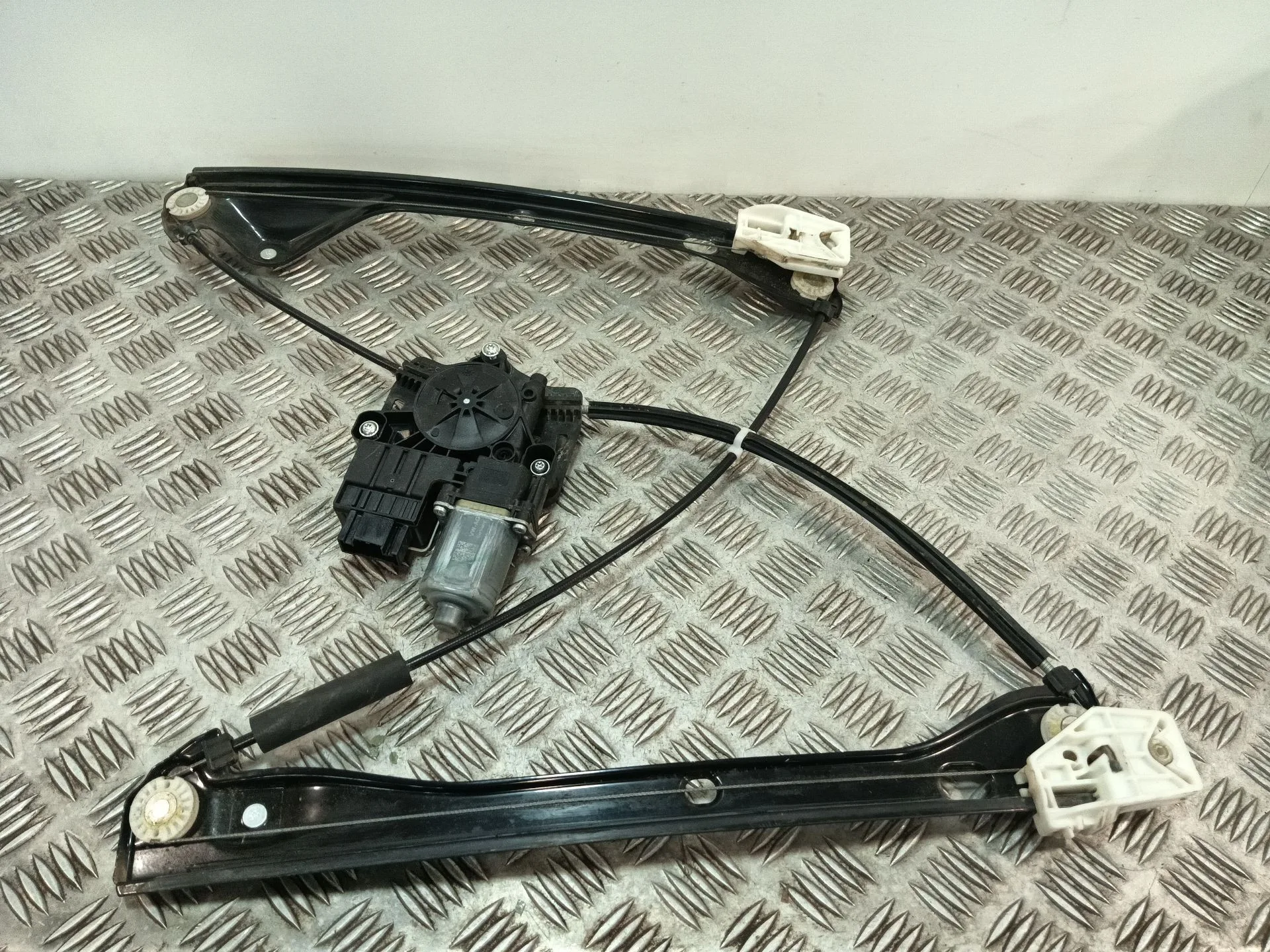 Elevalunas Delantero Izquierdo para Skoda Fabia Iii (Nj3)