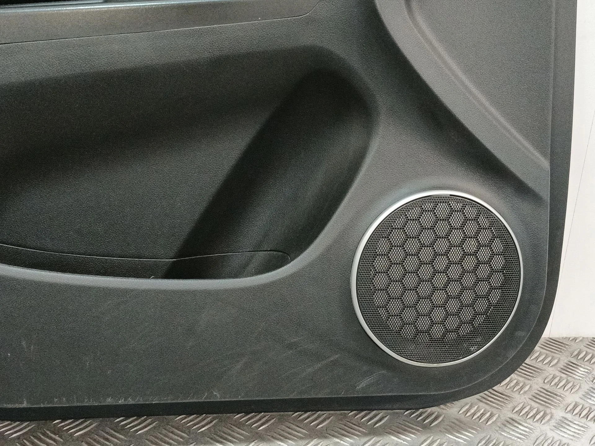 Guarnecido Puerta Delantera Izquierda para Chevrolet Cruze Hatchback (J305)