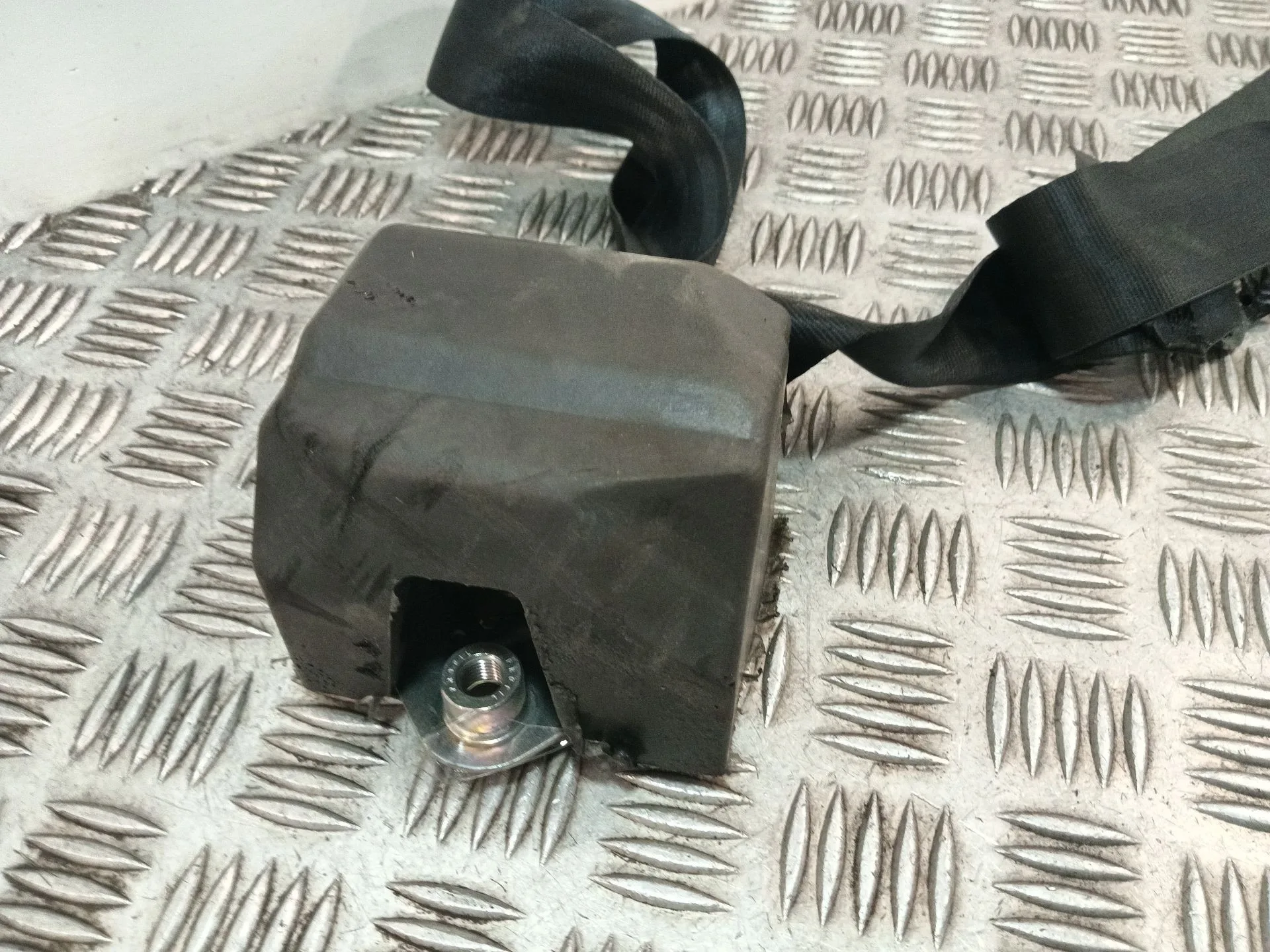Cinturon Seguridad Trasero Izquierdo para Seat Ibiza Iv (6J5, 6P1)