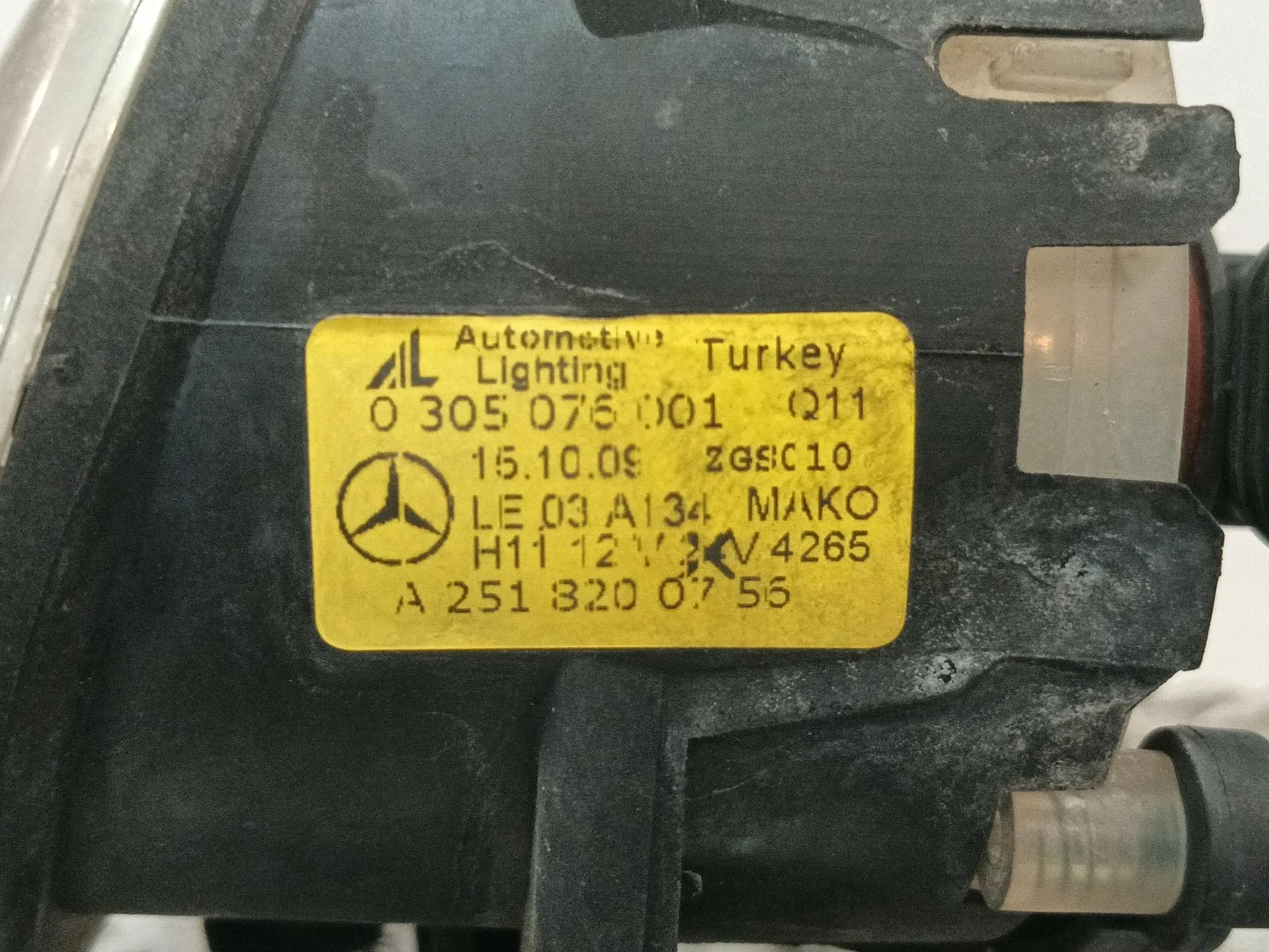 Faro Antiniebla Izquierdo para Mercedes-Benz Clase C (W204)
