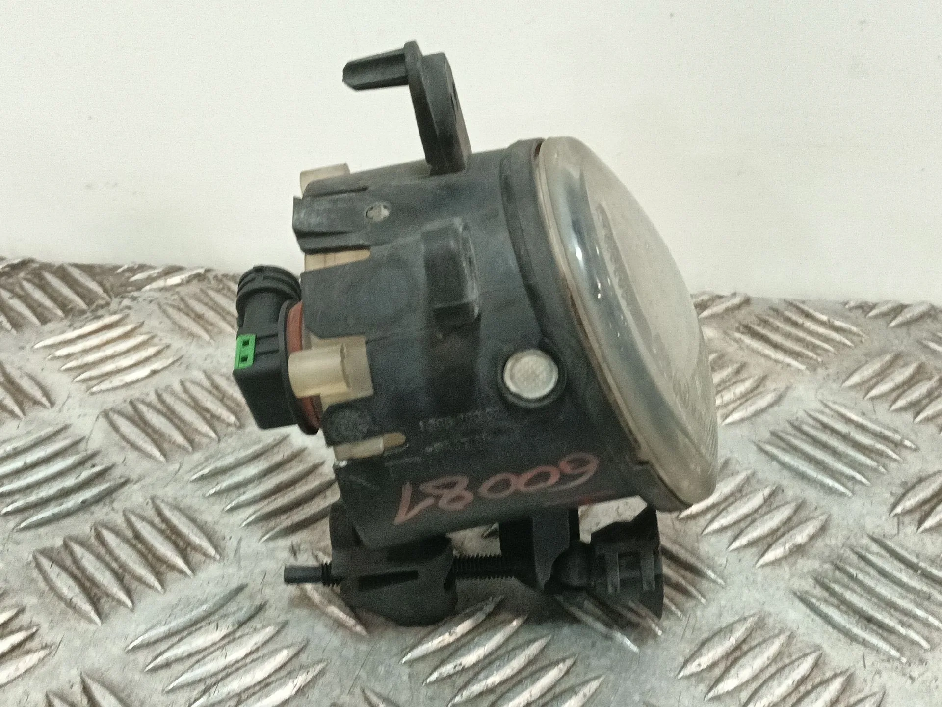 Faro Antiniebla Izquierdo para Mercedes-Benz Clase C (W204)