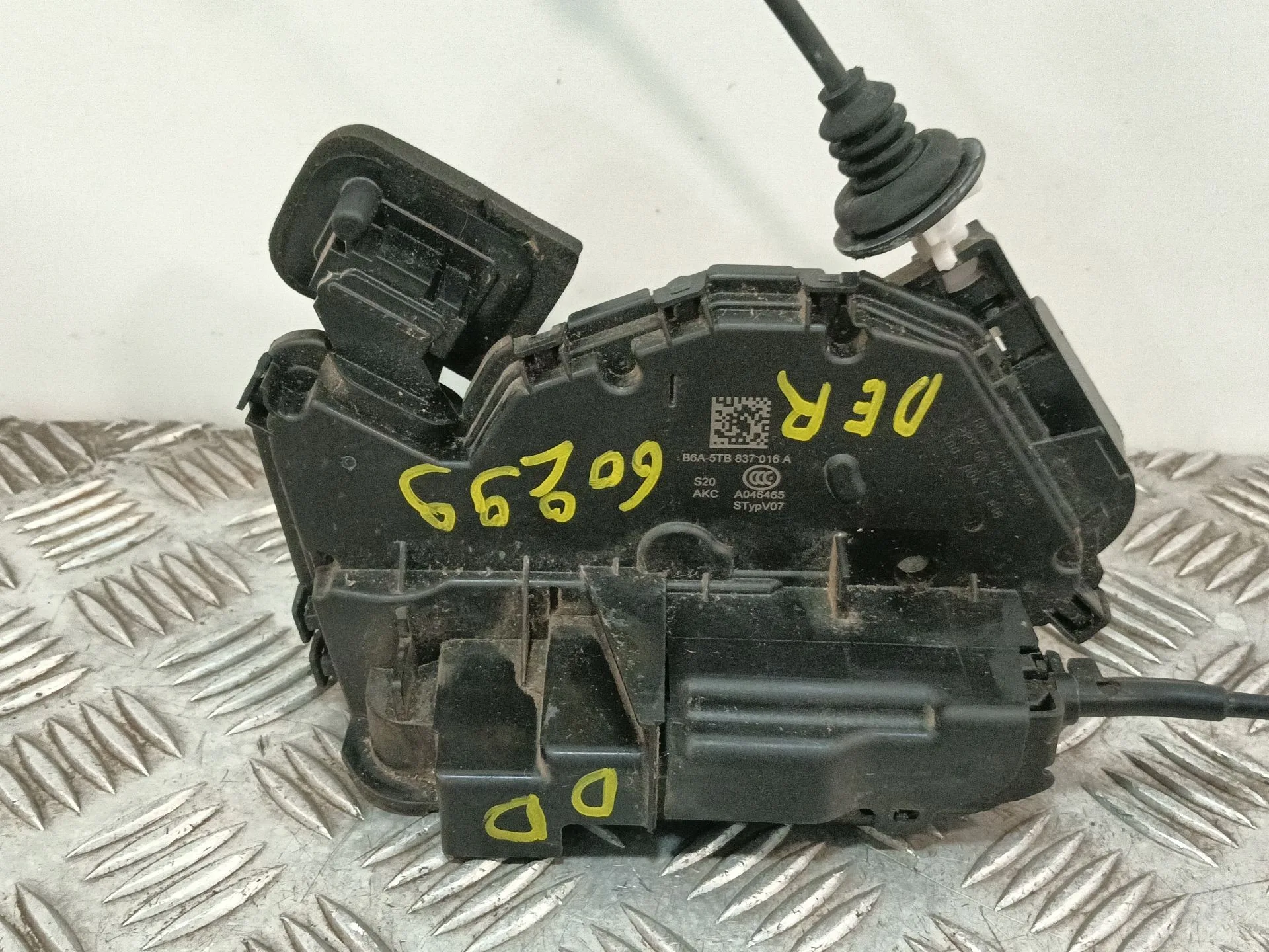Cerradura Puerta Delantera Derecha para Skoda Fabia Iii (Nj3)