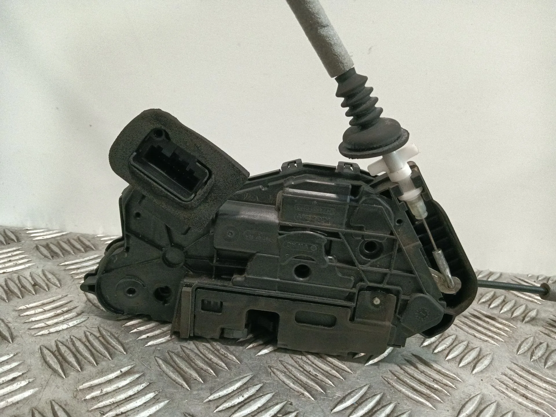 Cerradura Puerta Delantera Izquierda para Skoda Fabia Iii (Nj3)